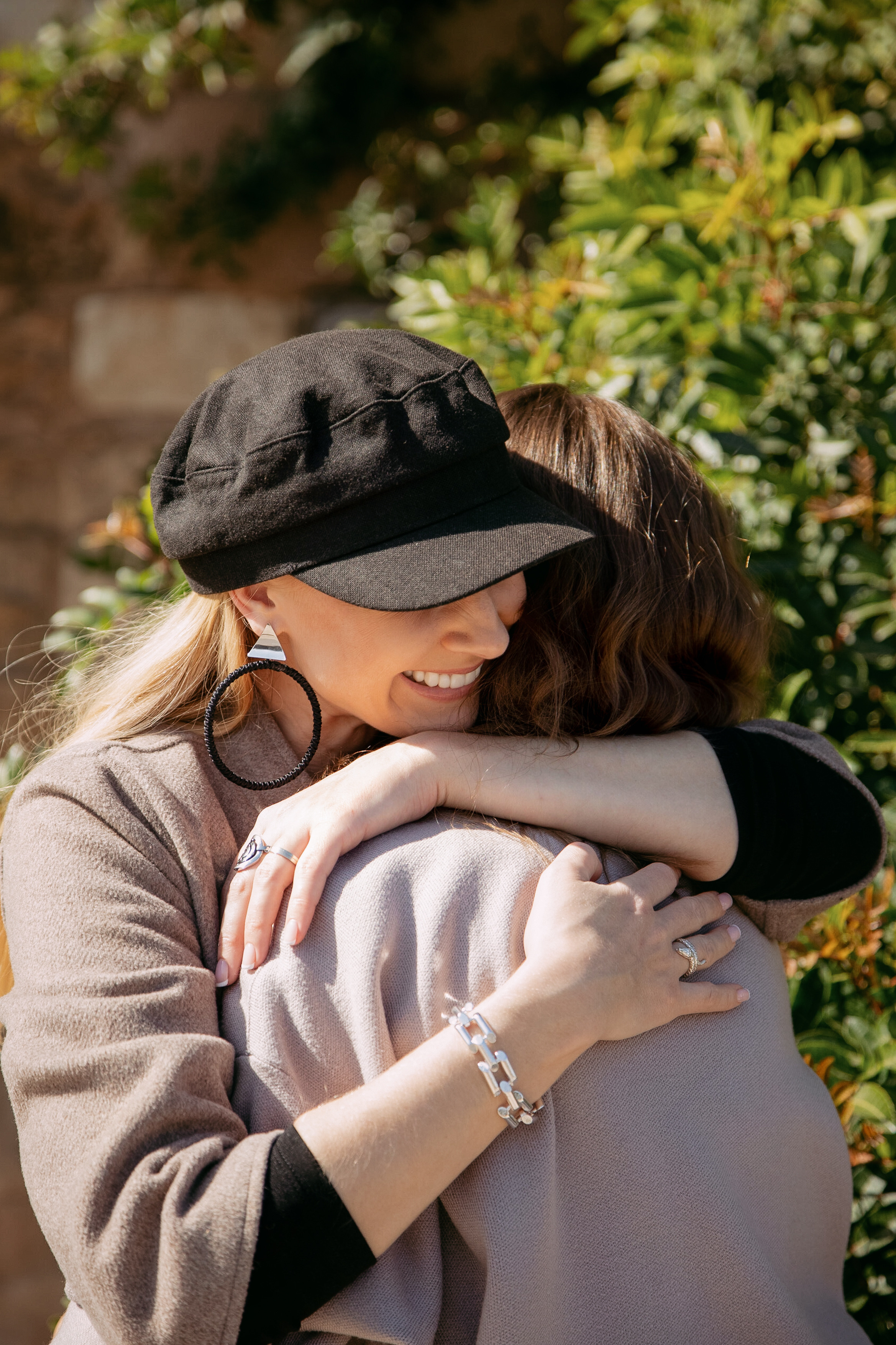 Elena & Marina. Individual shooting for two sisters. Home