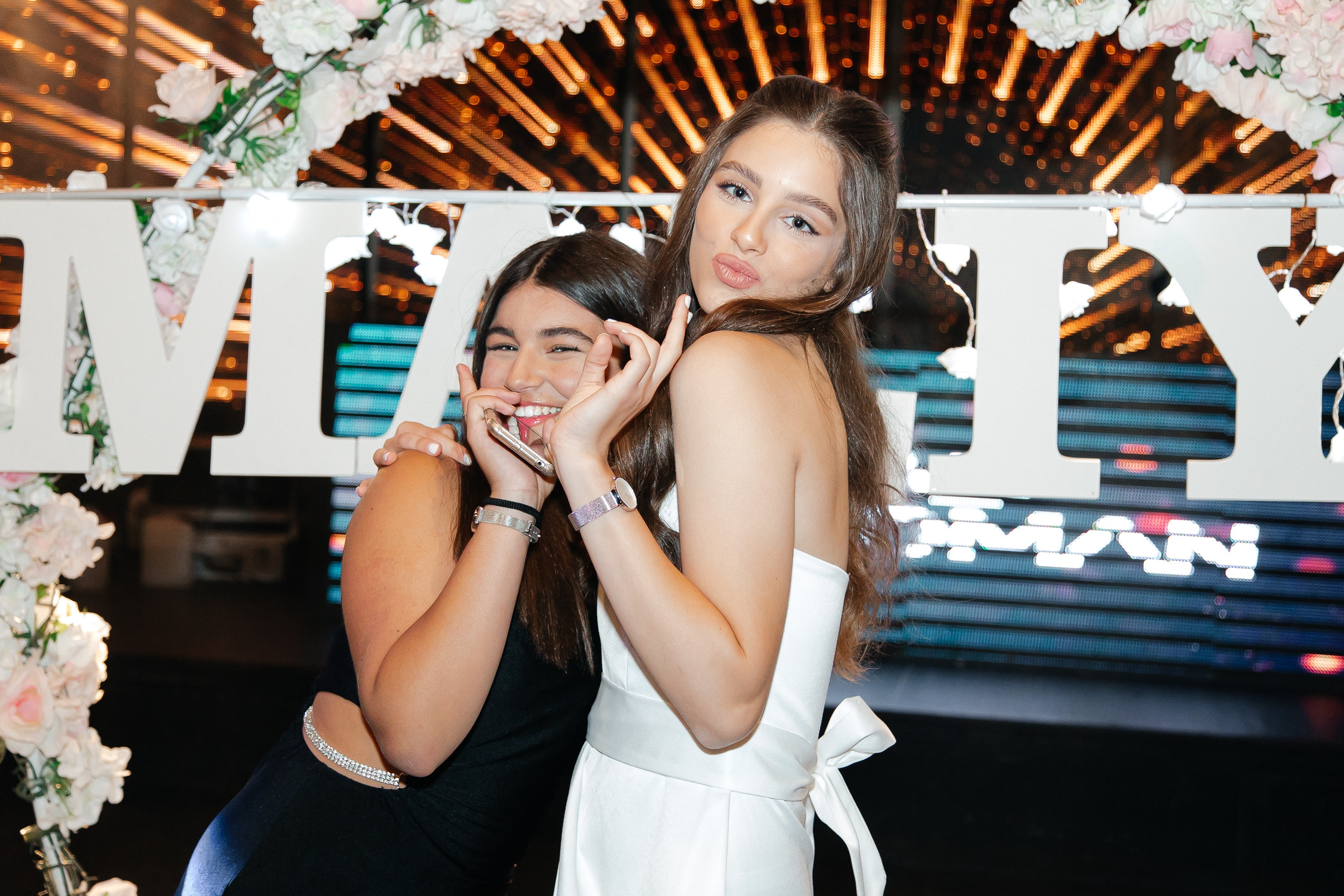 Bat Mizva celebration in Restaurant. Mila Artphotо-Профессиональный портретный фотограф, Израиль