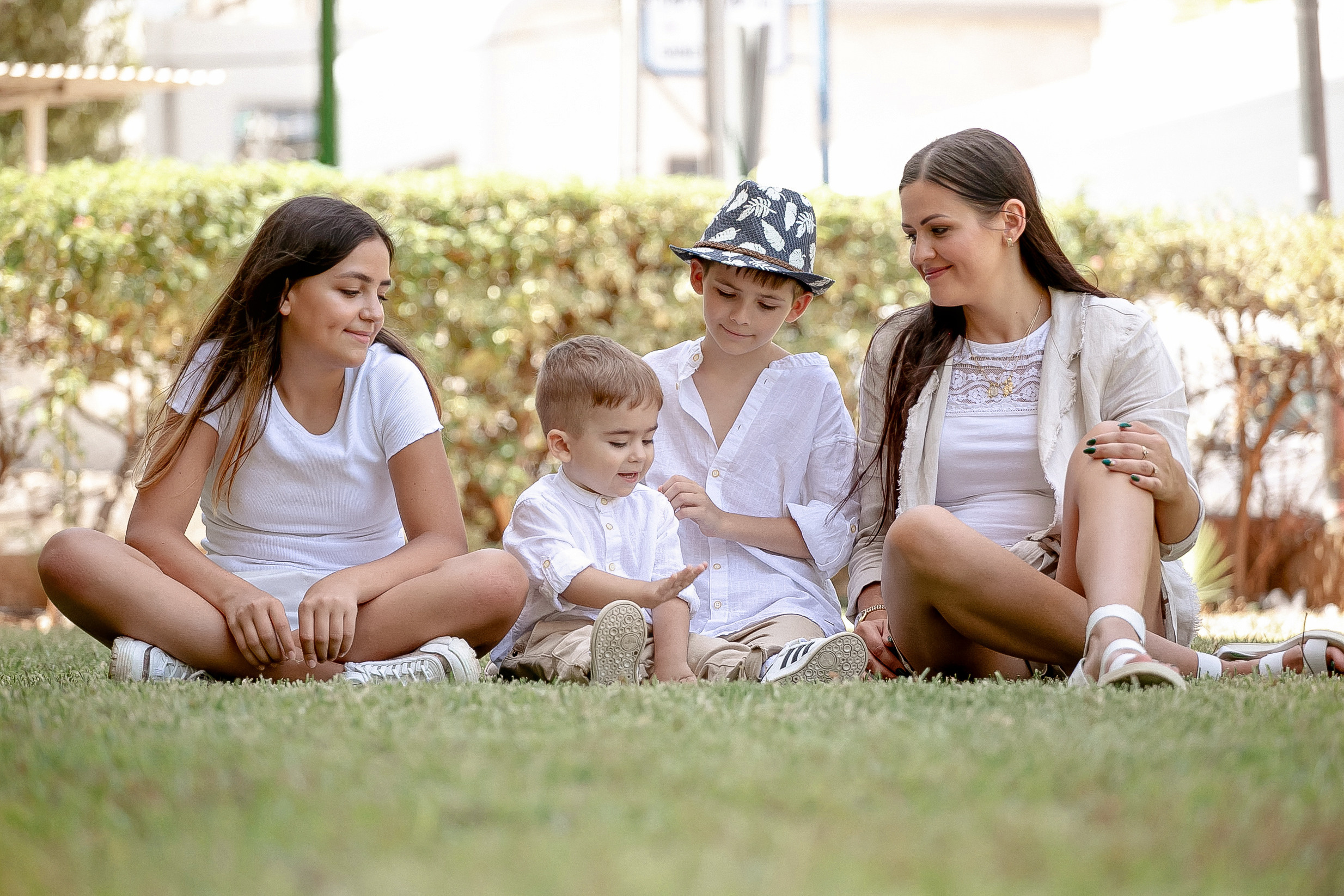 Семейная фотосессия на день рождения, Хадера. Mila Artphotо-Профессиональный портретный фотограф, Израиль