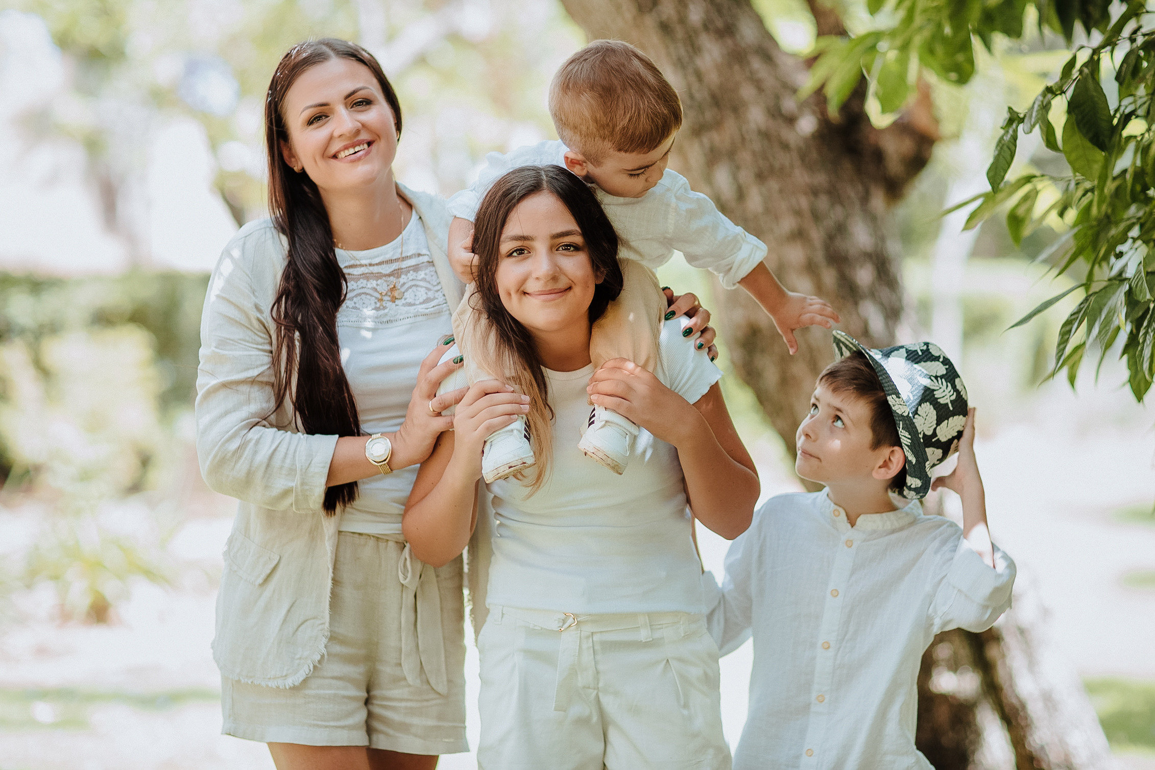 Семейная фотосессия на день рождения, Хадера. Mila Artphotо-Профессиональный портретный фотограф, Израиль