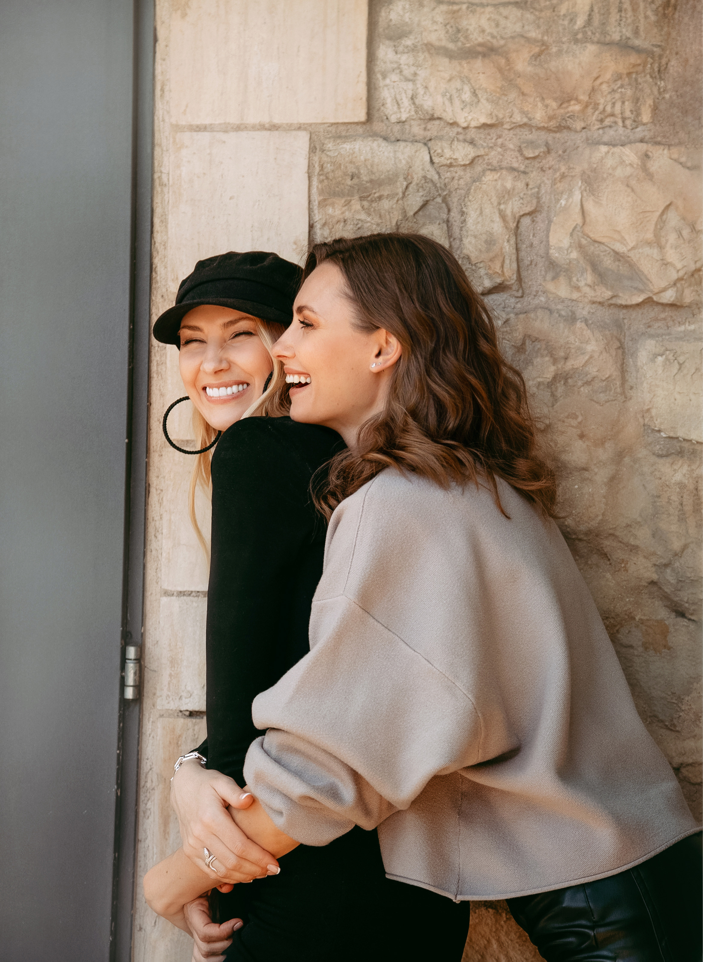 Elena & Marina. Individual shooting for two sisters. Home