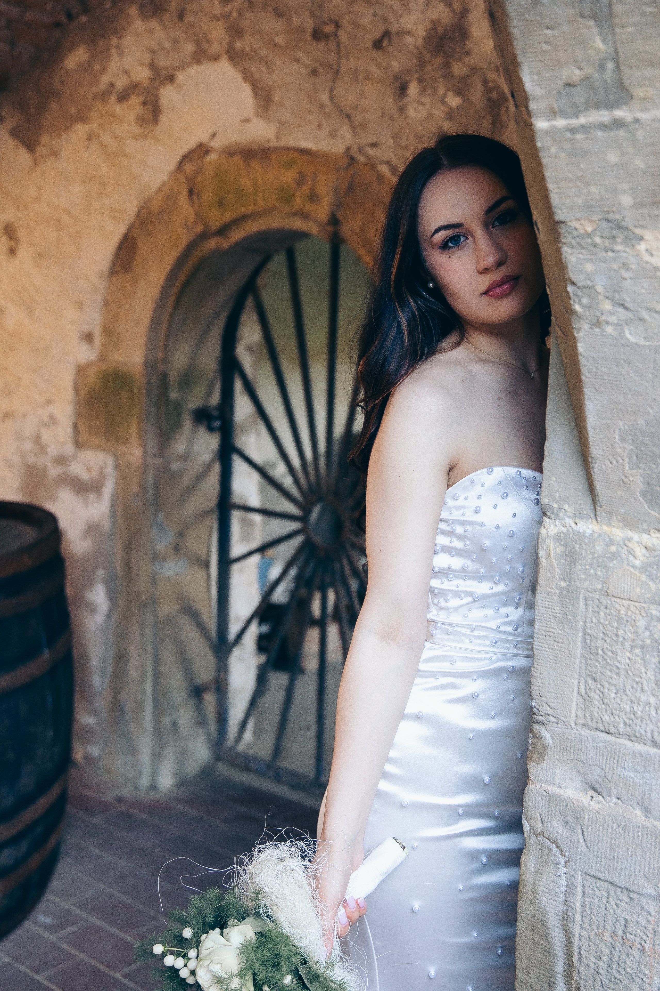 Brautpaarshooting auf Burg Hornberg. Fotograf für Hochzeits- und Familienfotos in Buchen (Odenwald) Mosbach