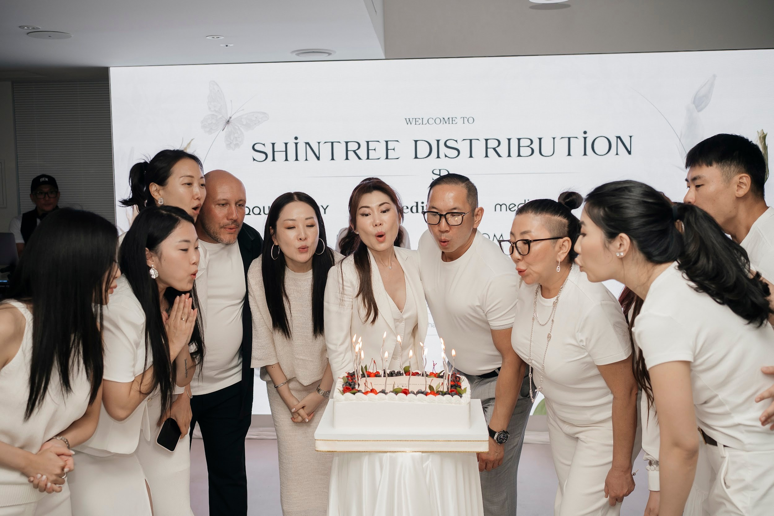 Shintree Distribution/ Grand opening/ 2026. Narnia Decor Studio