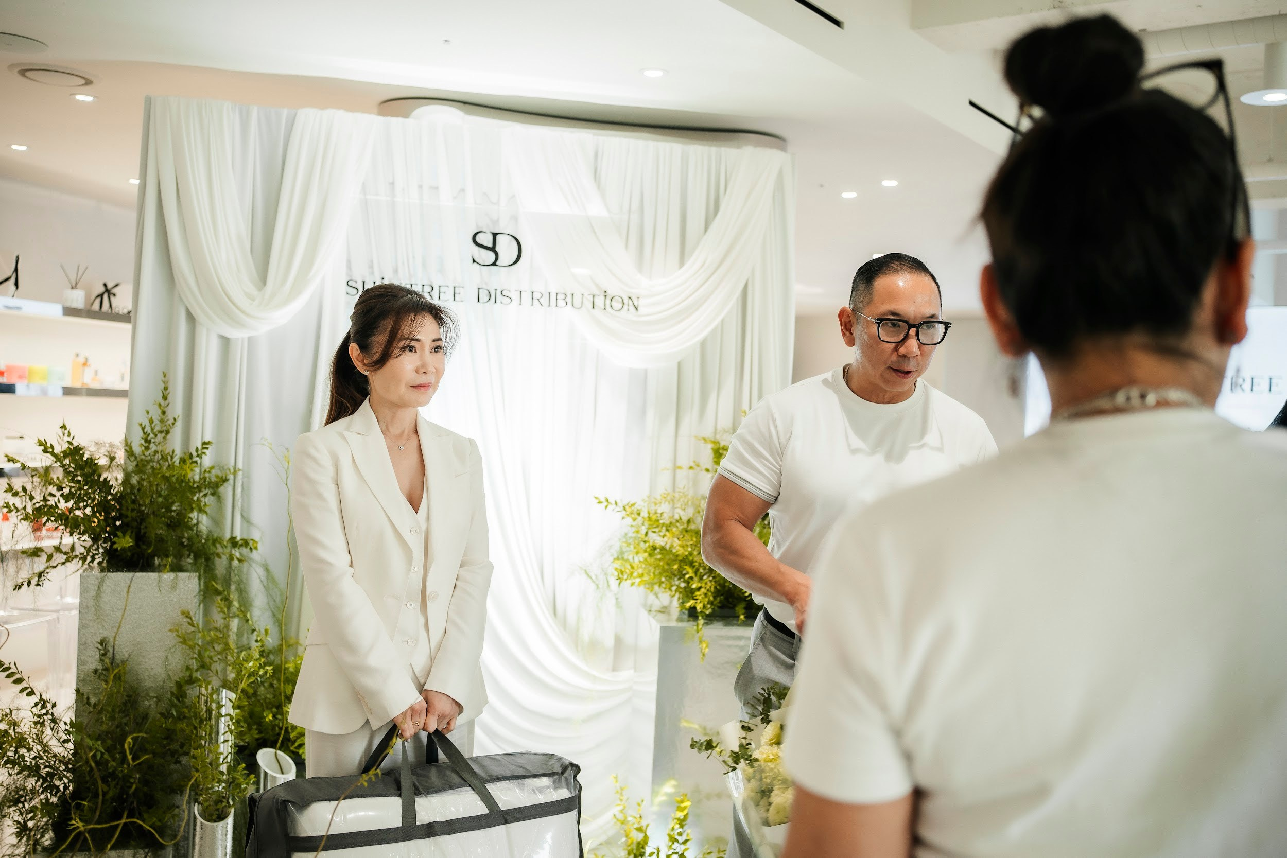 Shintree Distribution/ Grand opening/ 2026. Narnia Decor Studio
