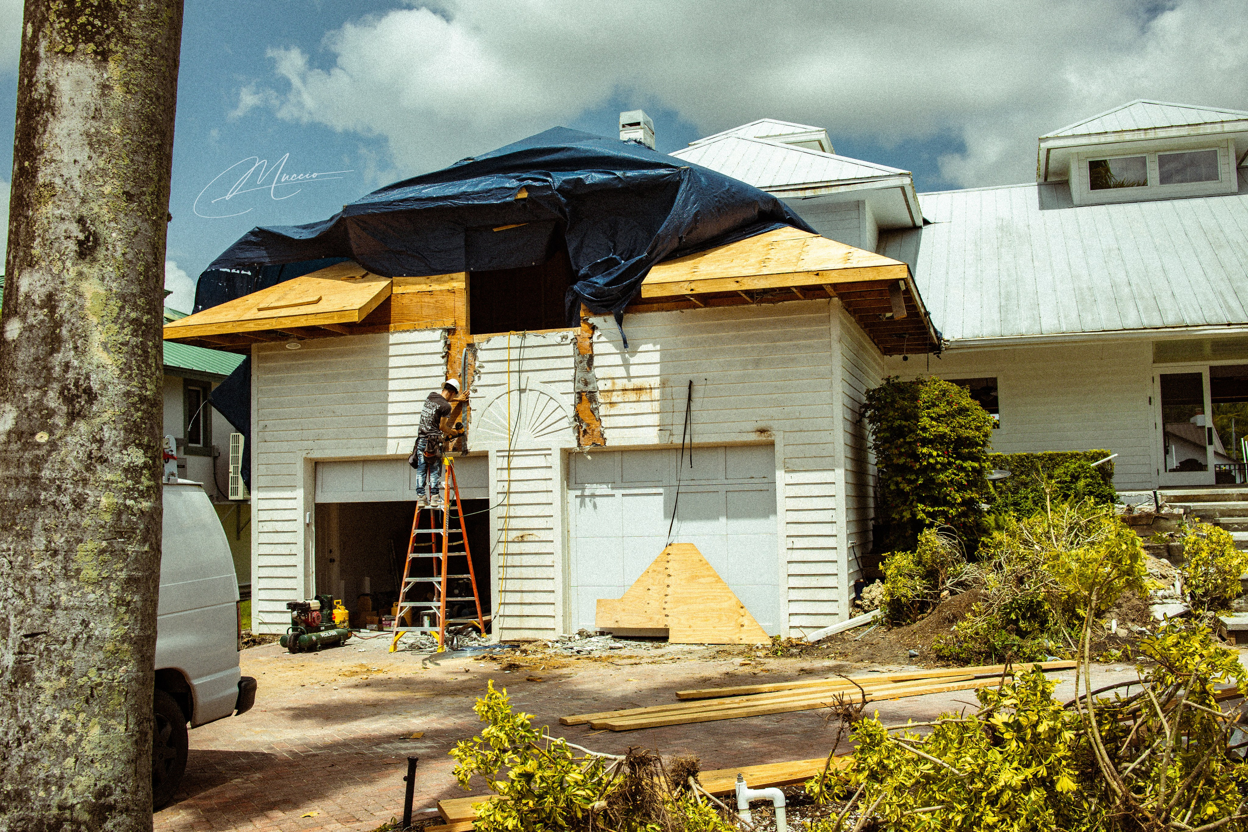 Aqualane. Out and About 239