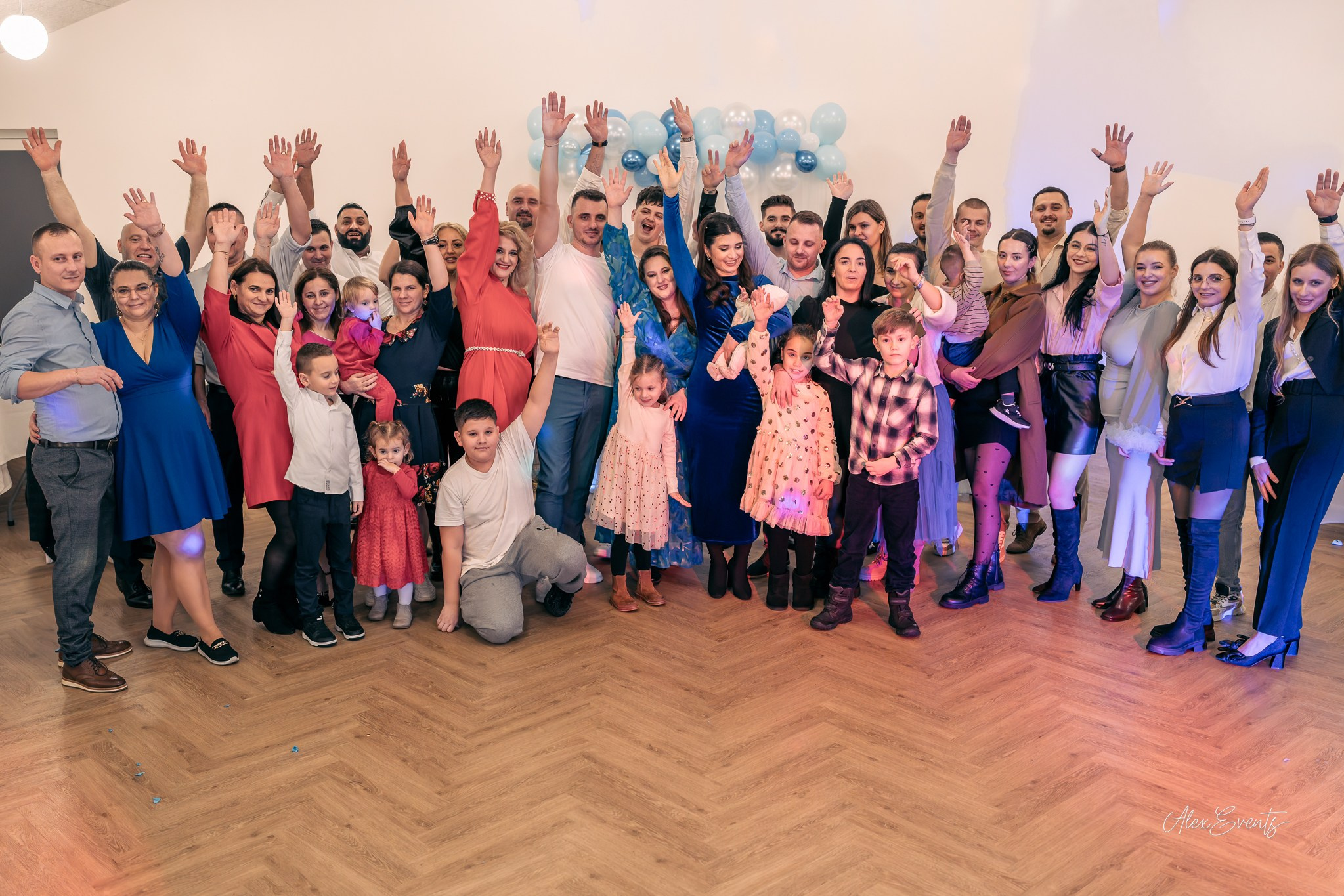 Botez romanesc autentic fotografiat la biserica romaneasca din Nykøbing Mors| Alex Events. AlexEvents Fotograf / Videograf de evenimente Danemarca DK Horsens, Arhus, Odense, Vejle.Nunta, botez, foto-studio