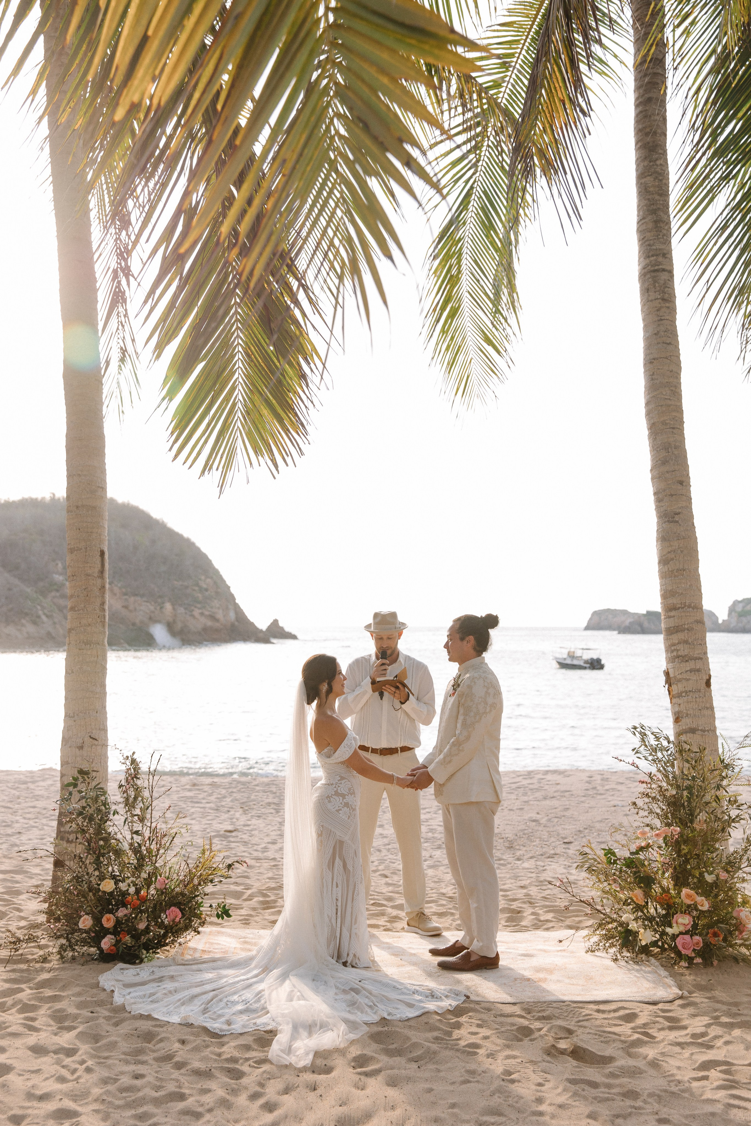 Playa Careyes, Casa Tauro. Wedding photographer Mexico Sayulita Puerto Vallarta Punta Mita Cabo