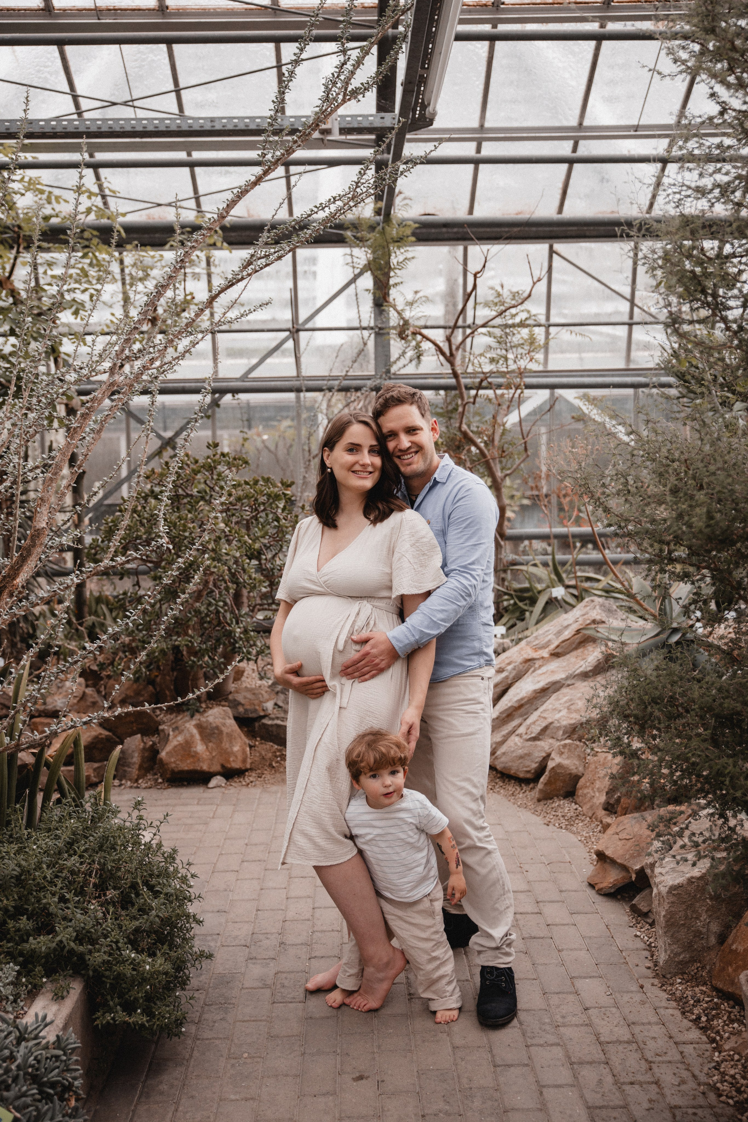 Babybauch Shooting im Botanischen Garten Bochum | Reiche Fotografie. Hochzeitsfotografin Bochum | Halyna Reiche Fotografie NRW