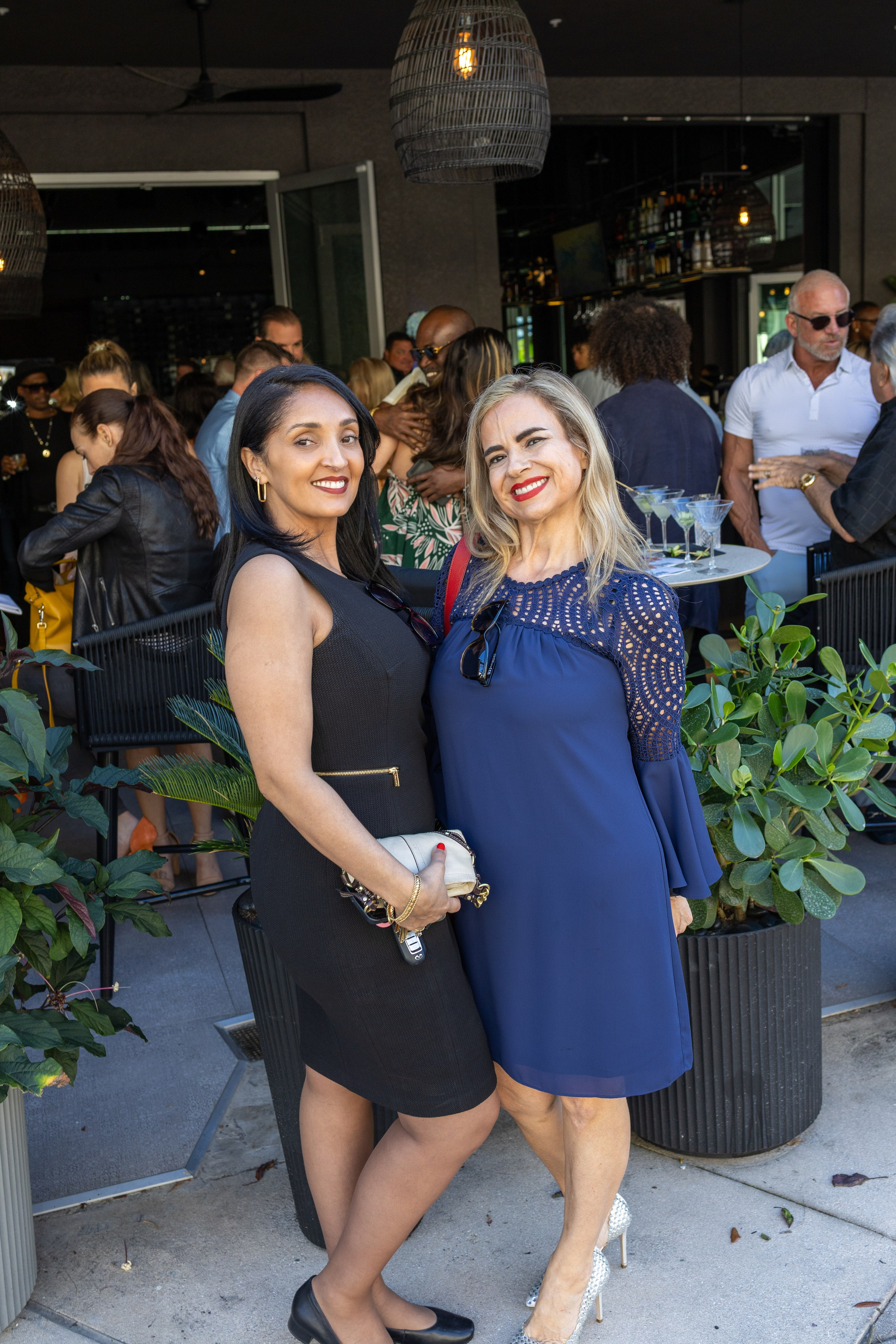 Naples Lifestyle Magazine at Waxins. Out and About 239