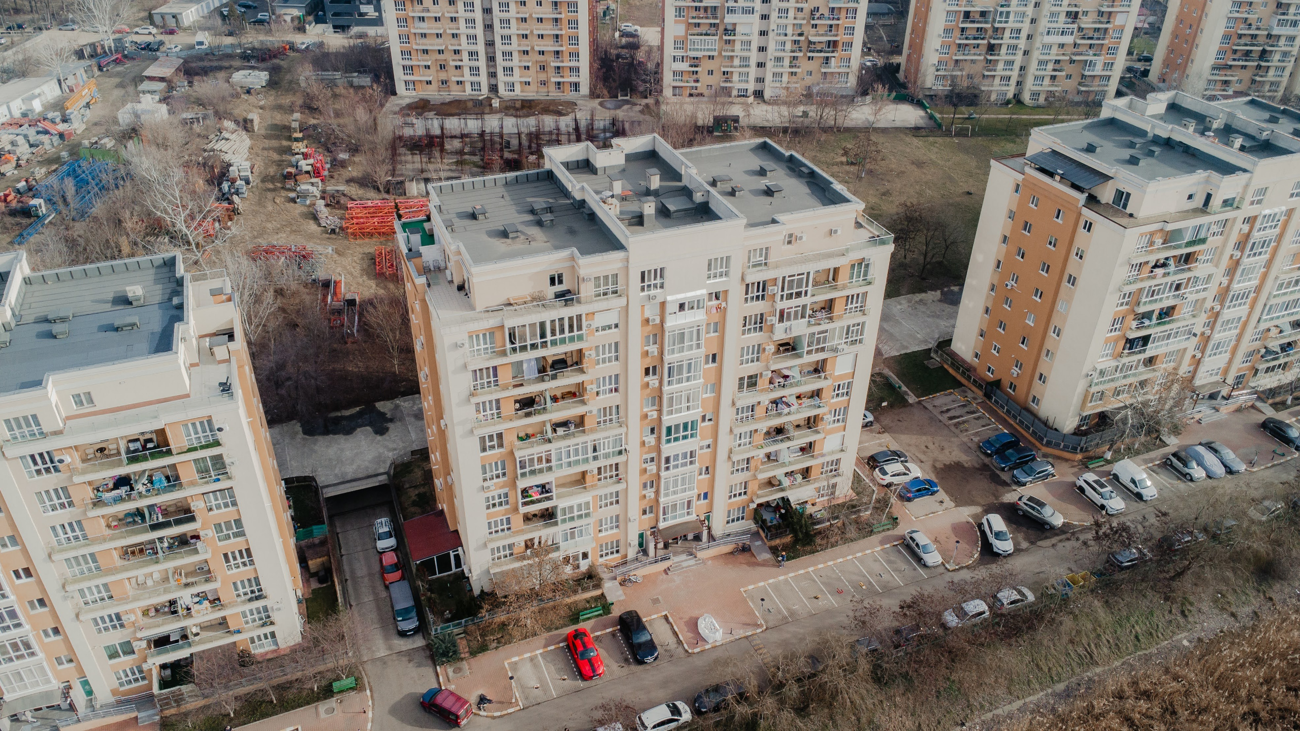 Proiecte Imobiliare. Iustin Olariu Films