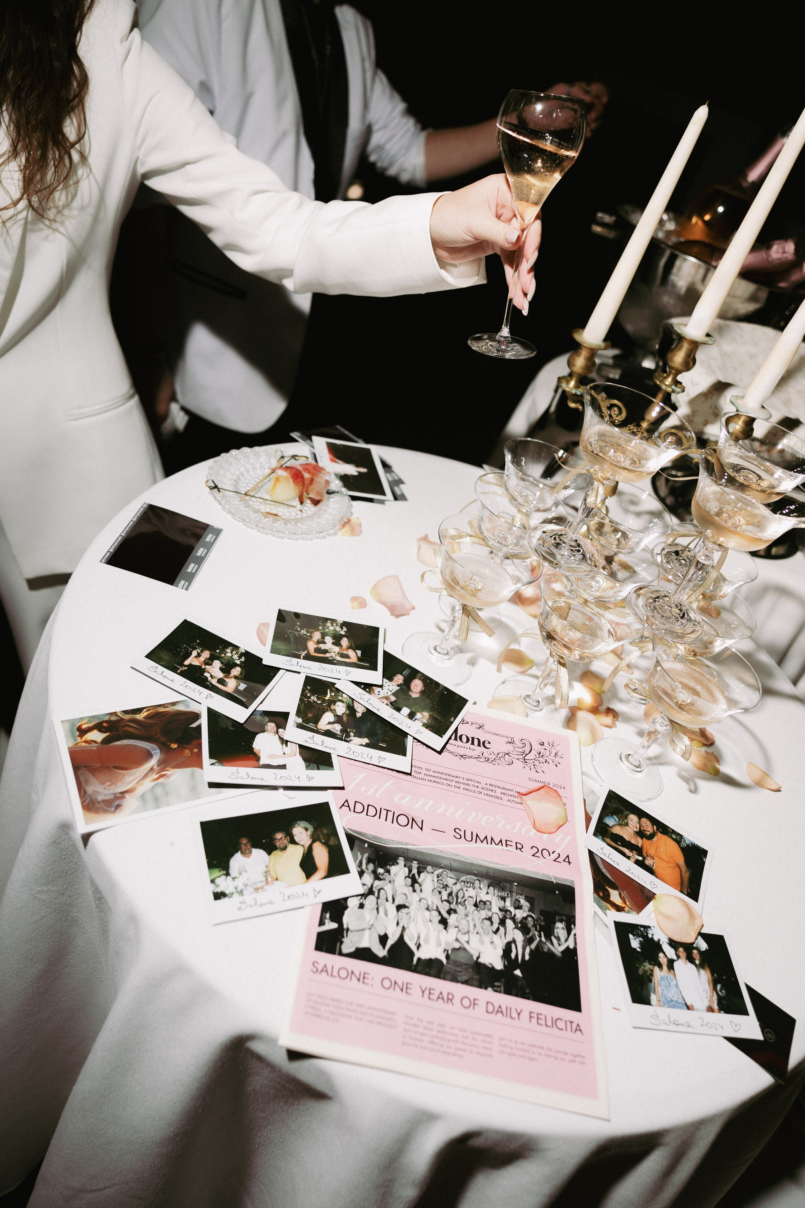 Atmosphere & Social Media. Main