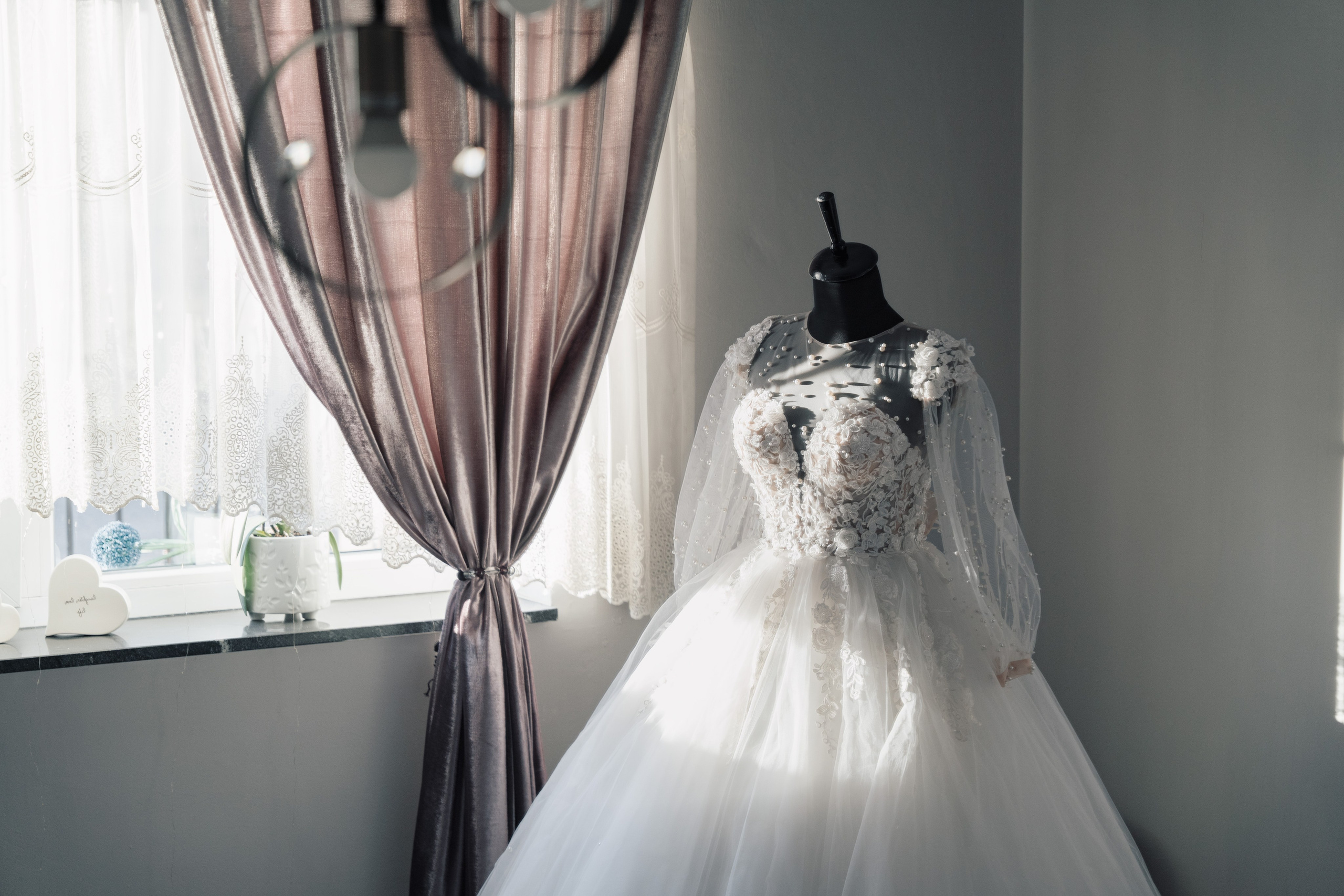 Pregătiri Nuntă – Fotograf & Videograf Detalii Oradea