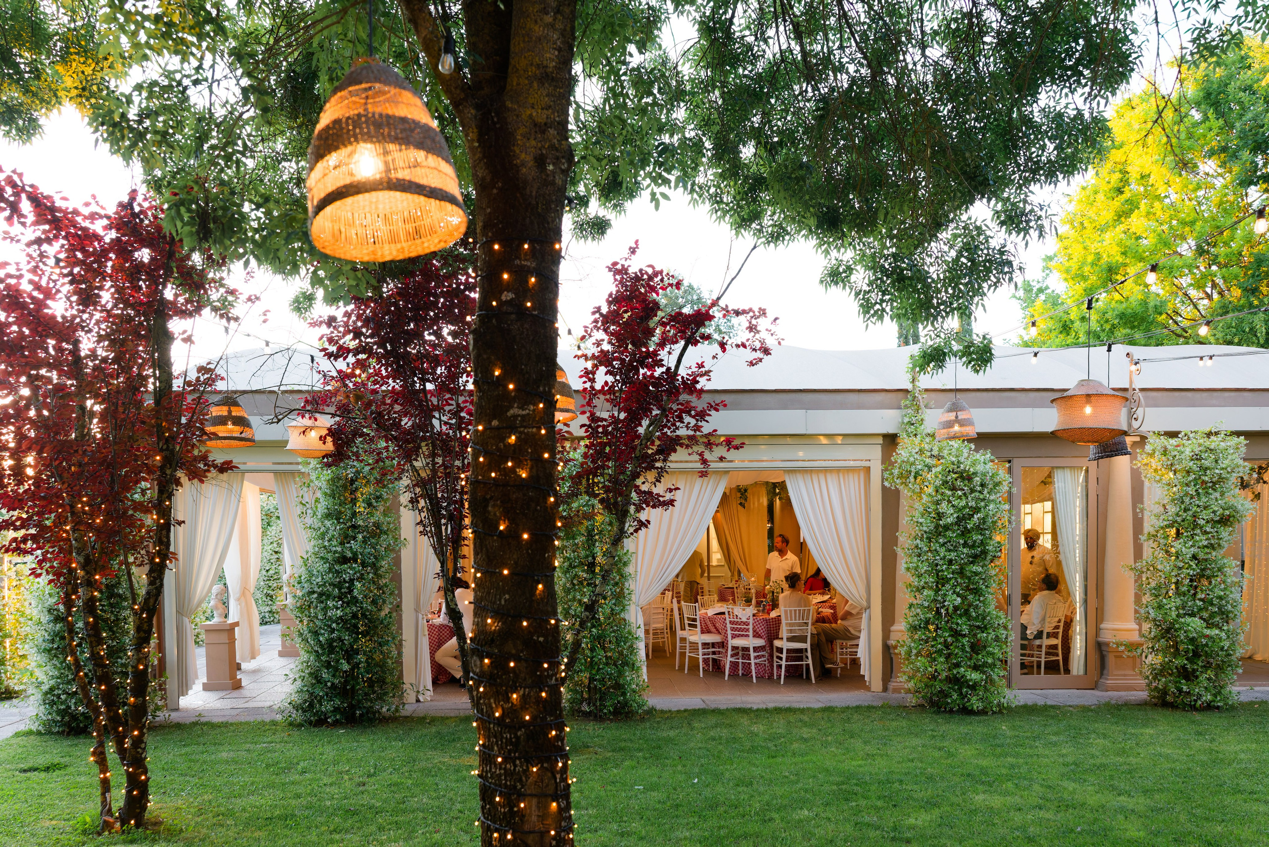 Pizza Party at Tenuta Massini, Florence, Italy. Destination Wedding Photographer — Nikita Burtsev