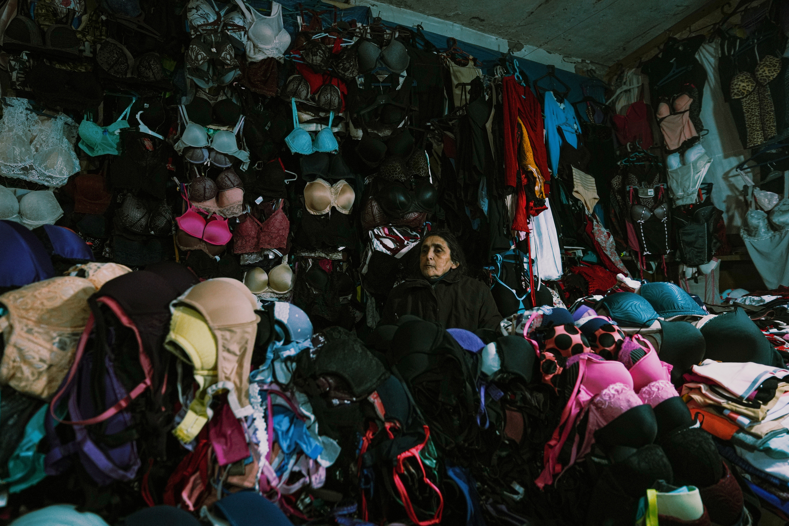 ТБИЛИСИ 2023-2024. Стрит-фотография, полная абсурда, идиотизма и красоты