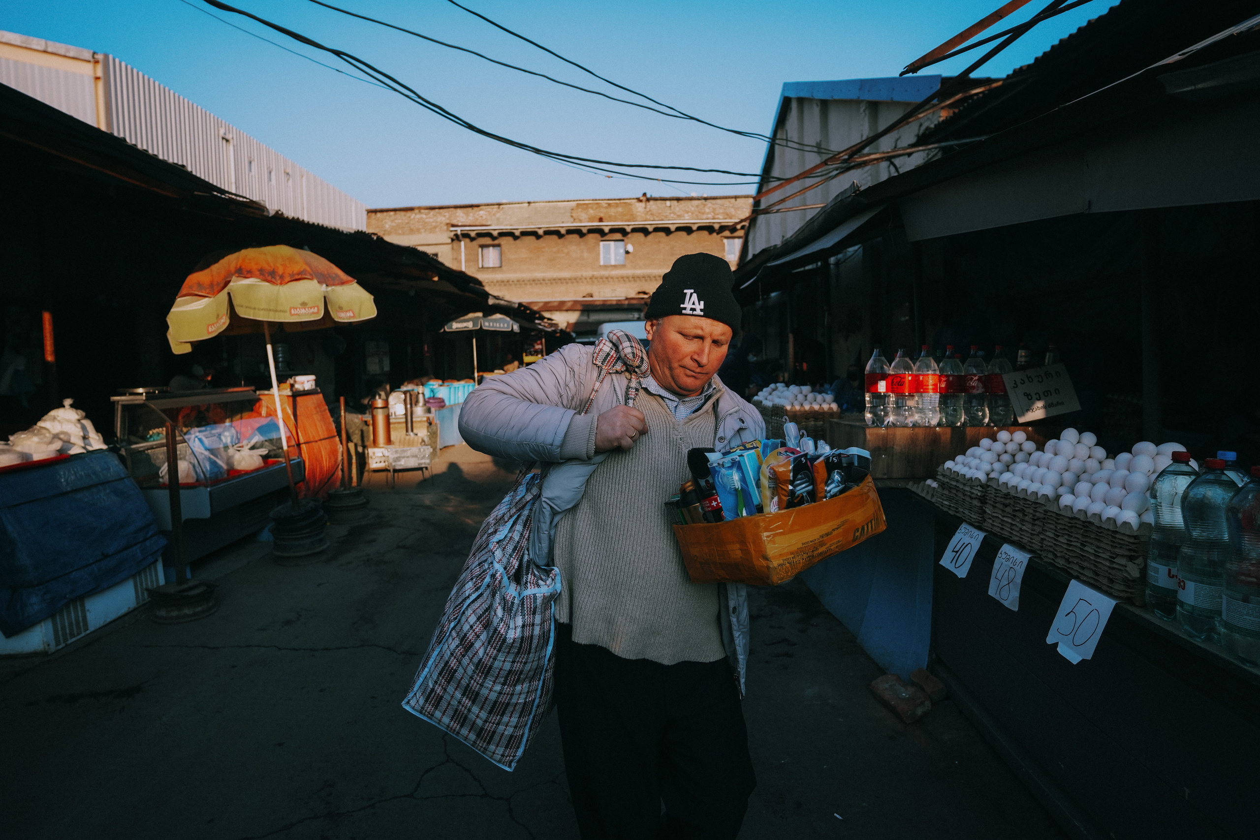 ТБИЛИСИ 2023-2024. Стрит-фотография, полная абсурда, идиотизма и красоты