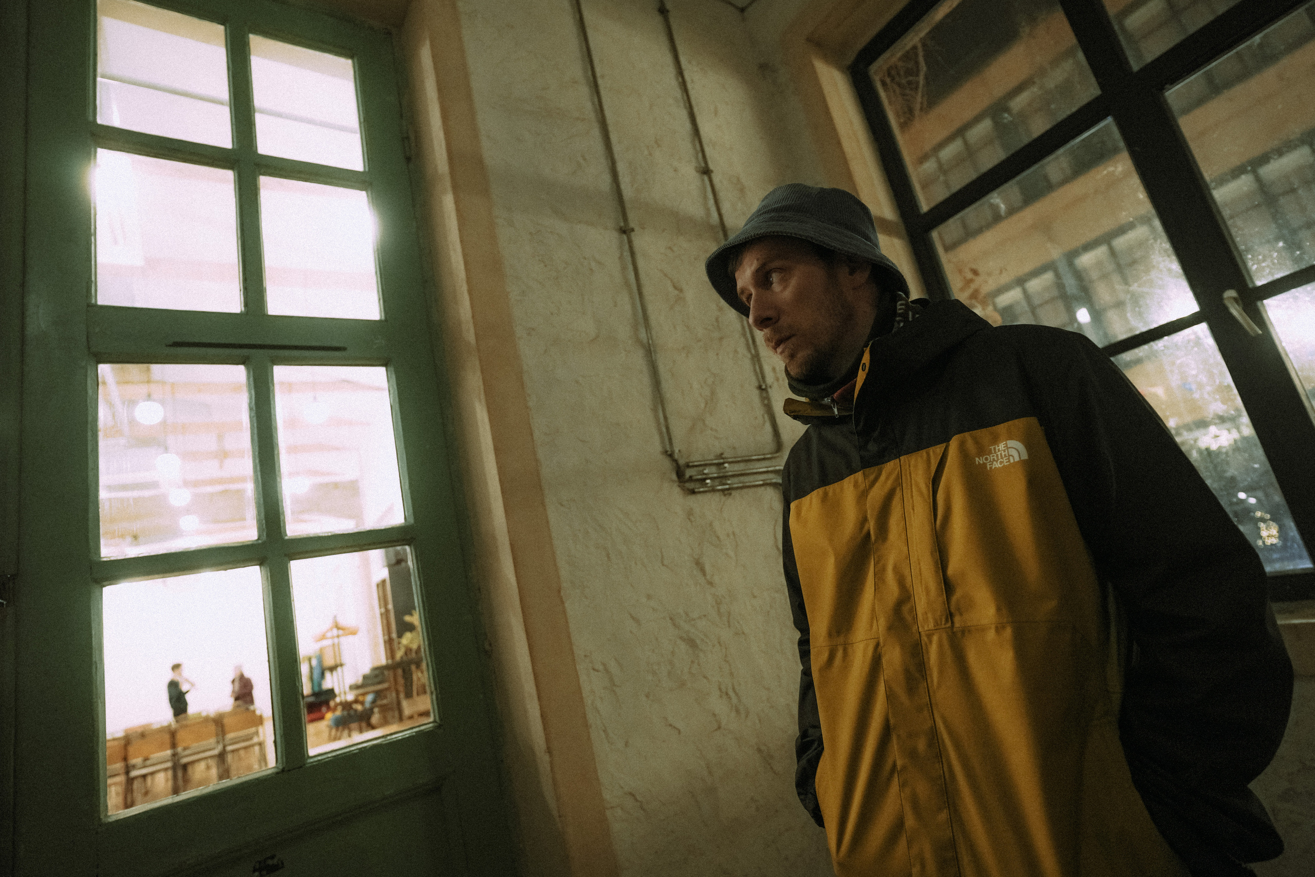 ТБИЛИСИ 2023-2024. Стрит-фотография, полная абсурда, идиотизма и красоты