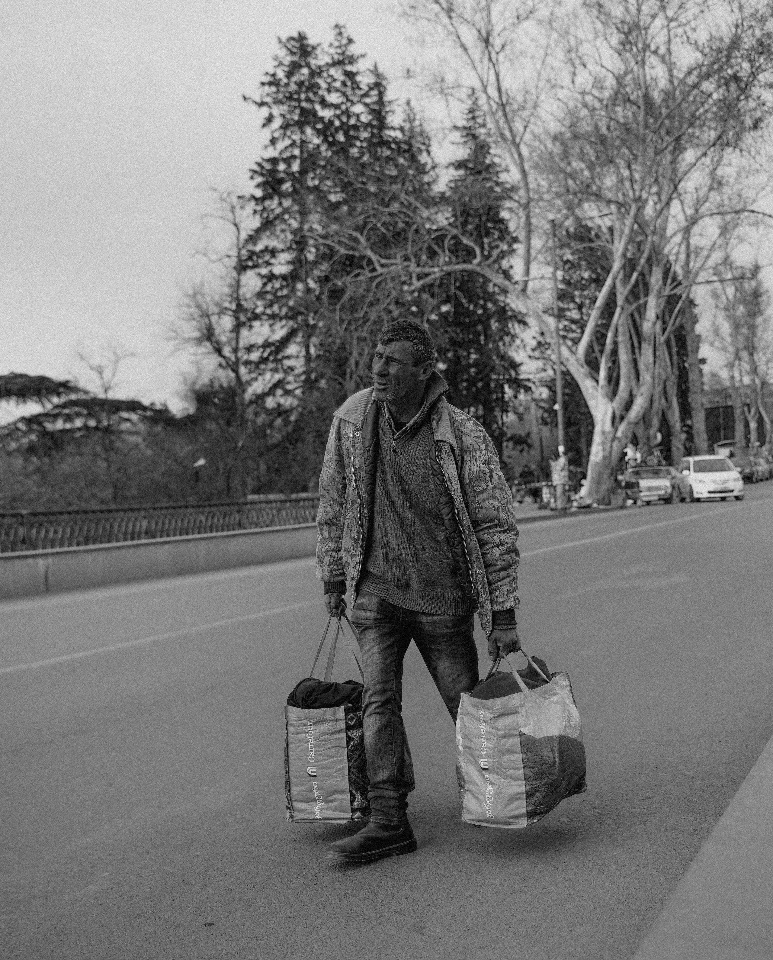 ТБИЛИСИ 2023-2024. Стрит-фотография, полная абсурда, идиотизма и красоты