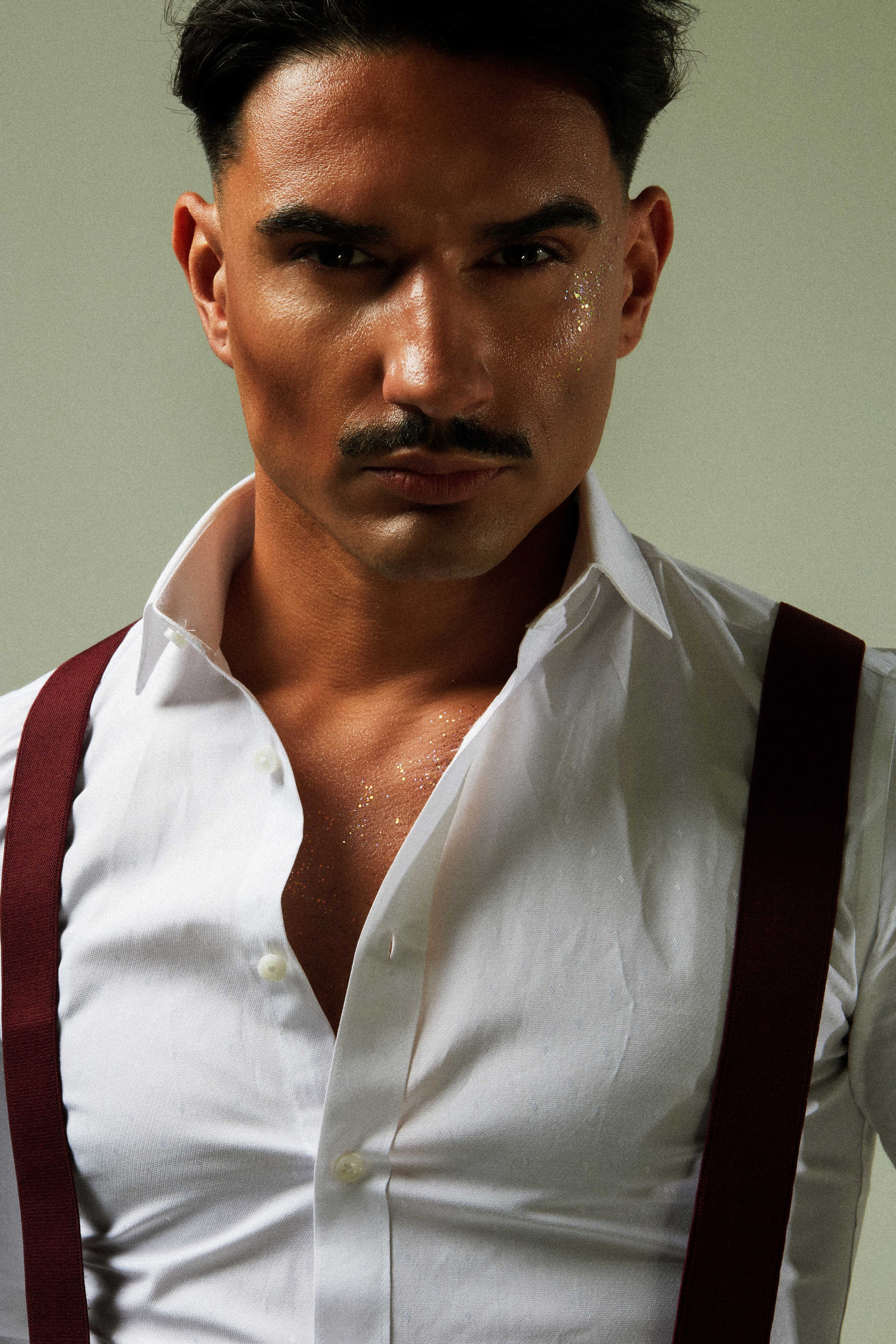 LITTLE SMOKE MORE MYSTERY. SDimagery