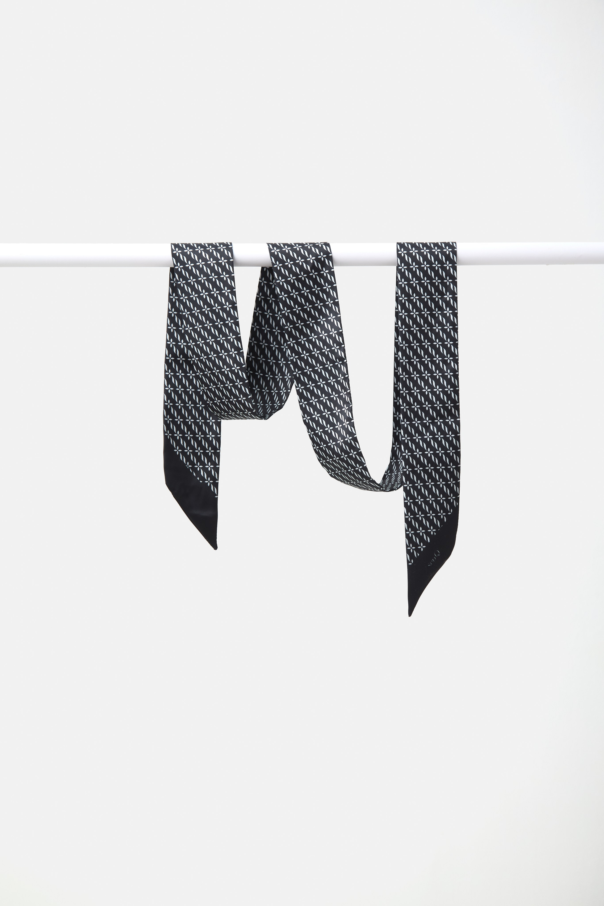 Головные уборы. Предметная фотосъемка в Алматы. Студия фото и видео съемки товаров