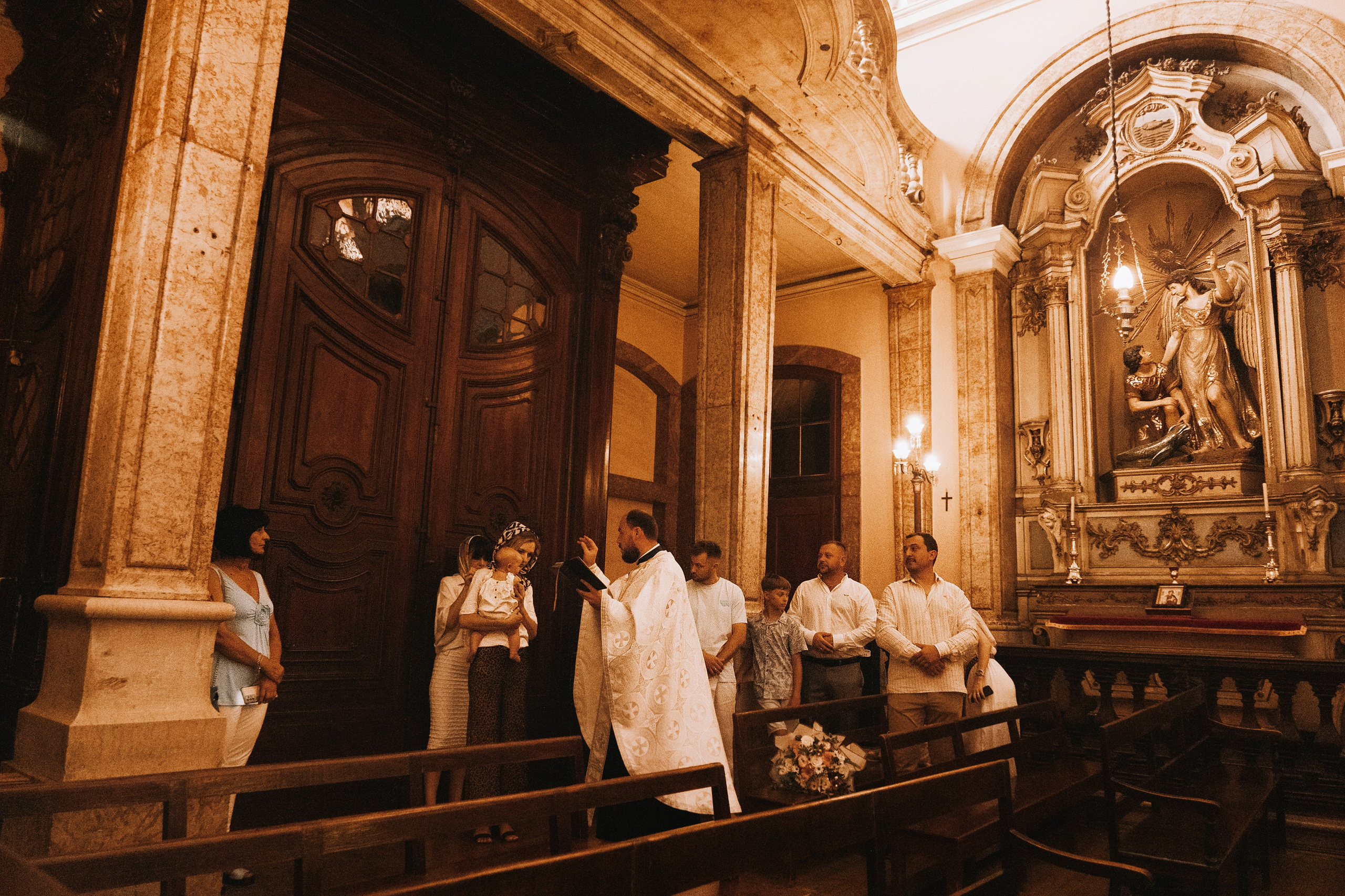 Хрещення. Валерія Сичова. Сімейний та репортажний фотограф в Португаліі