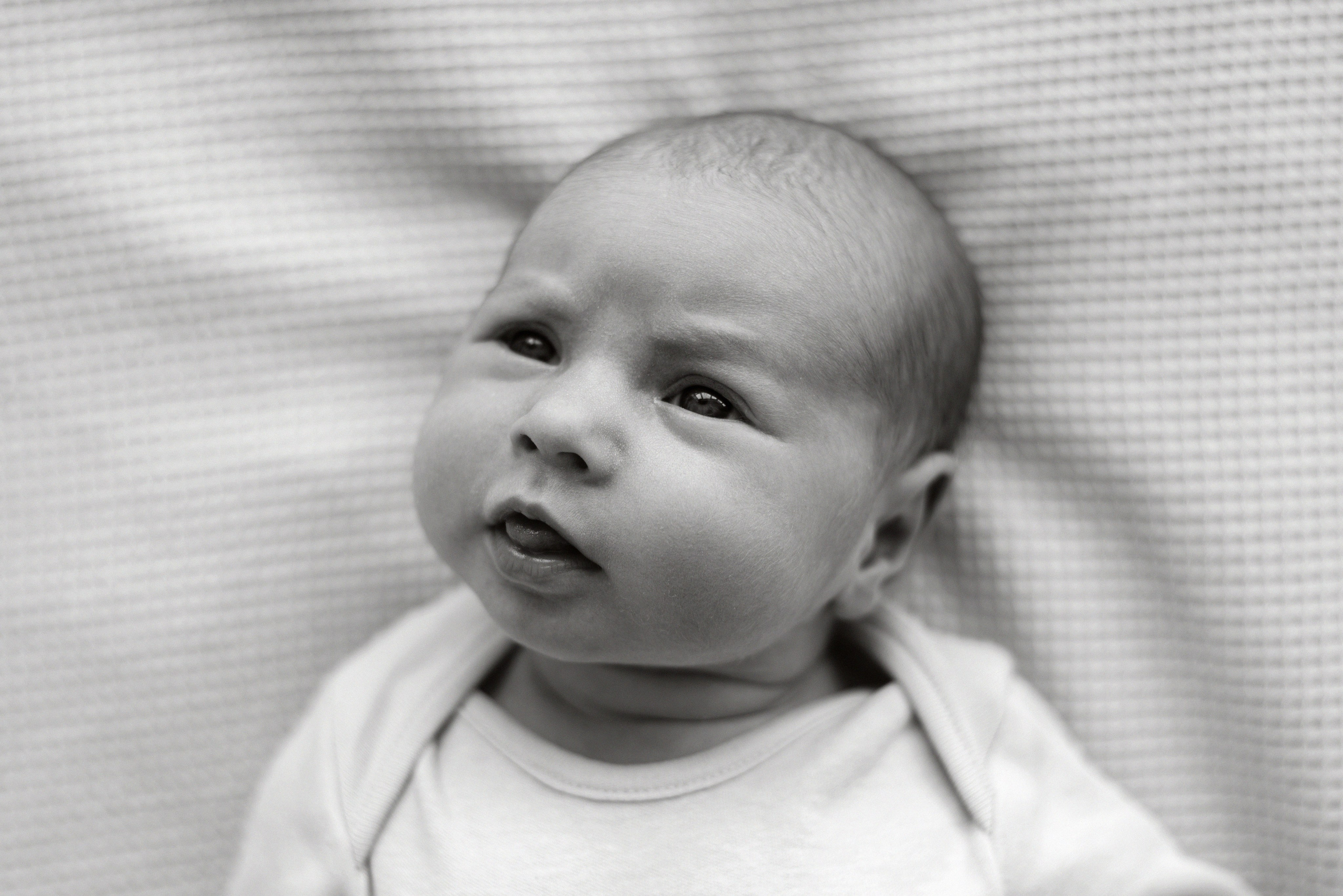 Lifestyle. In-home newborn photography Raleigh & area Katya Kulikova