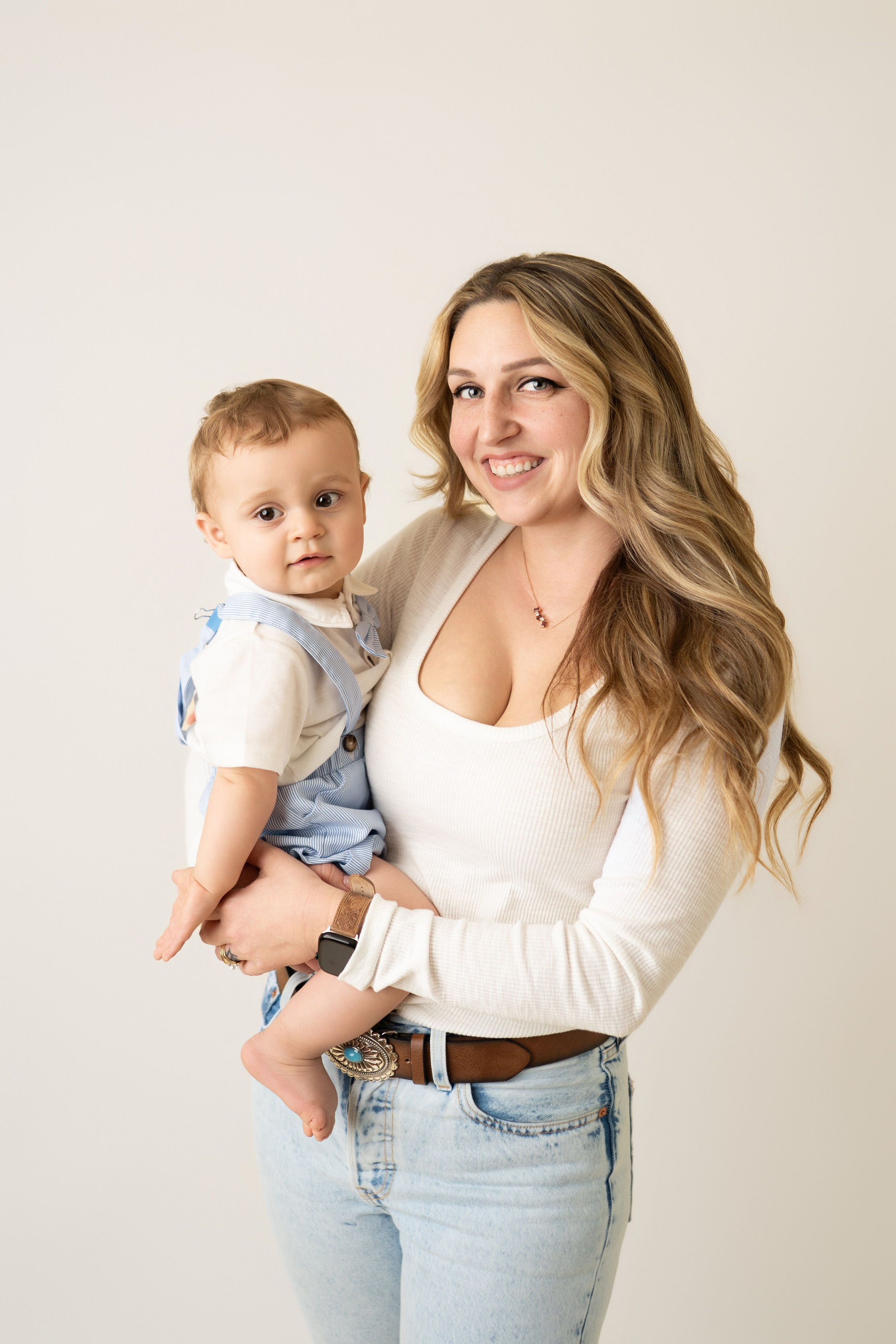 Families in studio. Maternity, family and newborn photography in San Francisco Bay Area