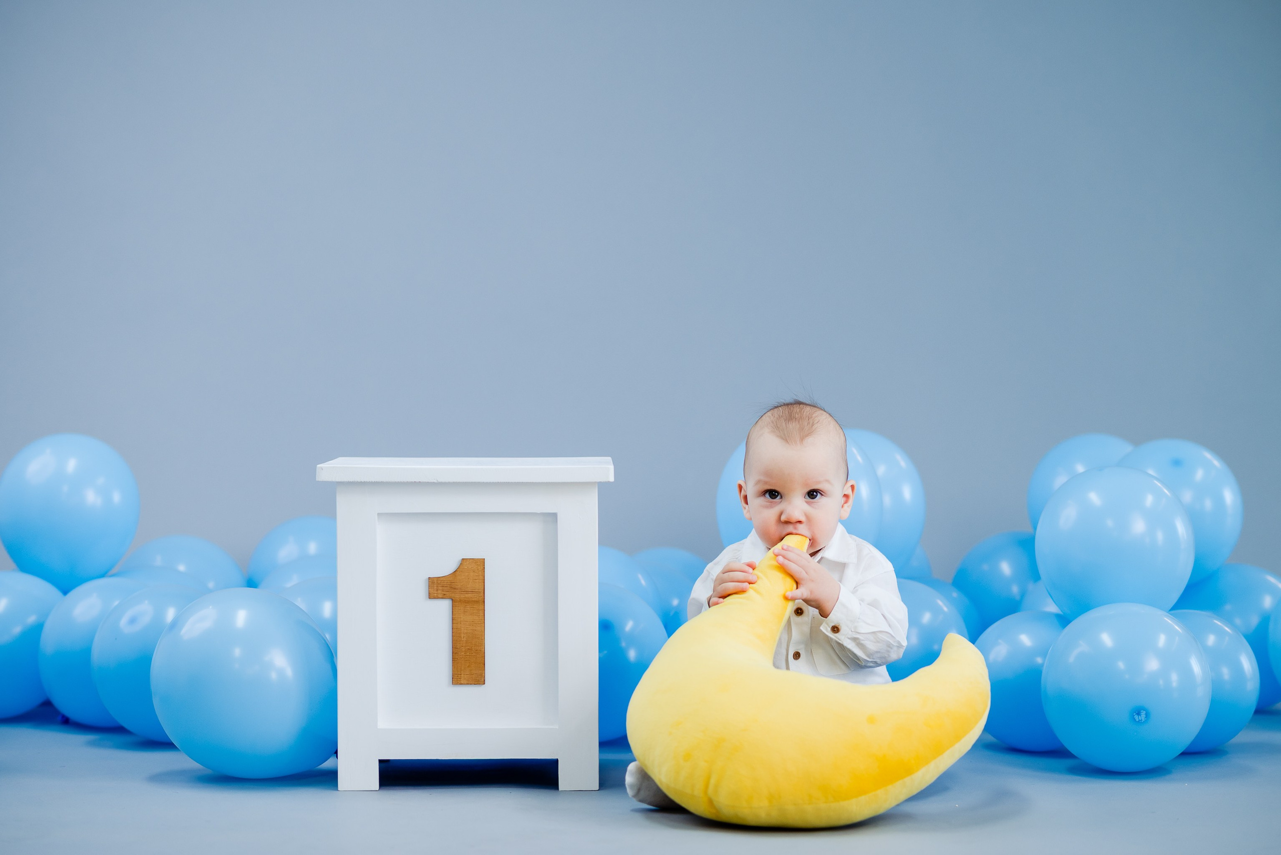 Smash the cake — Aris. The Unseen by Giani Maftei