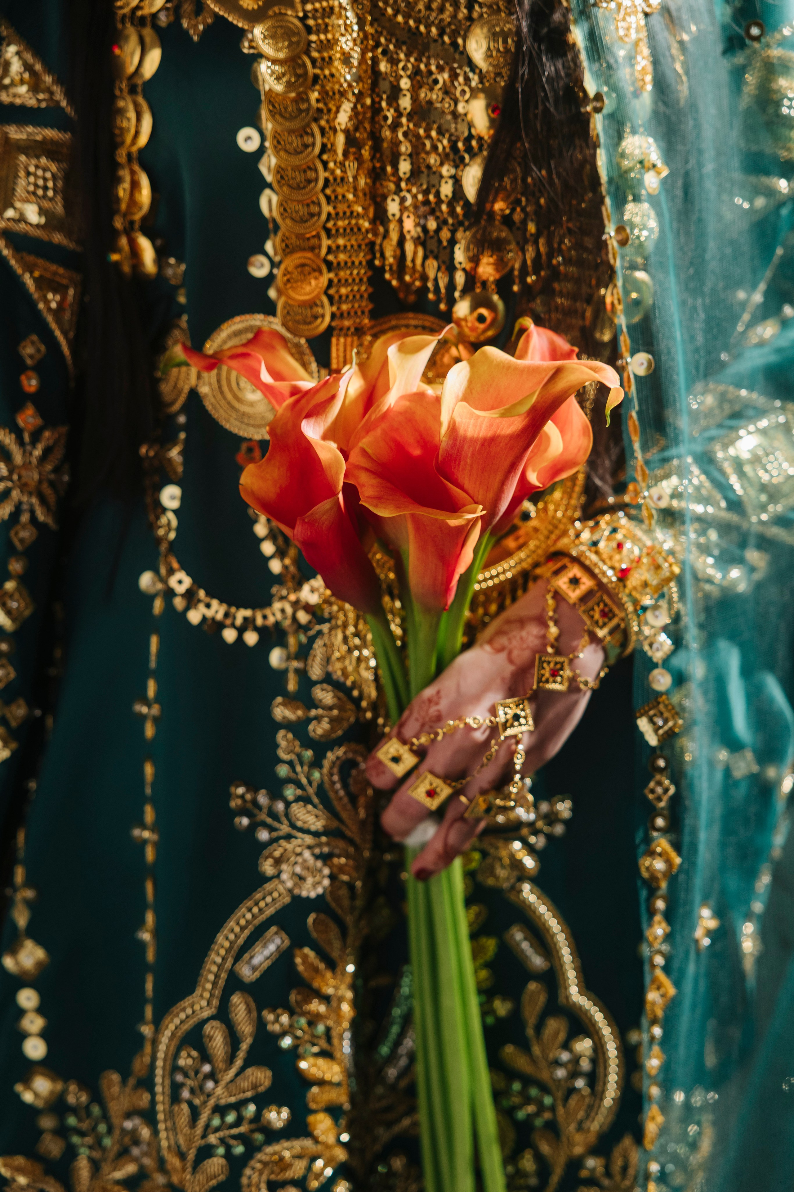 Meera Henna. Wedding, Maternity & Family Photographer in Dubai, UAE & Worldwide