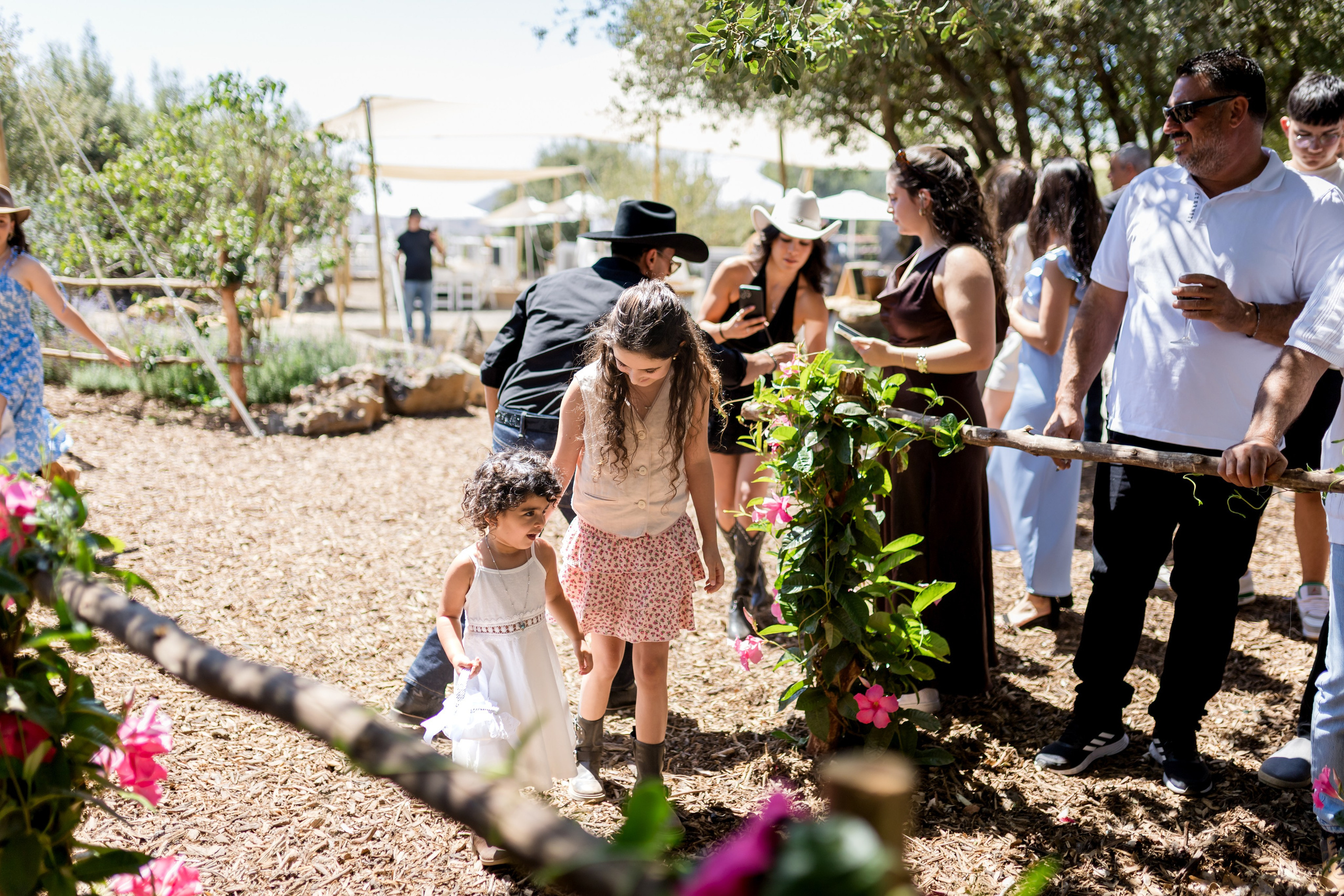 Eden & Raz. AMIR BUCHNIK PHOTOGRAPHER