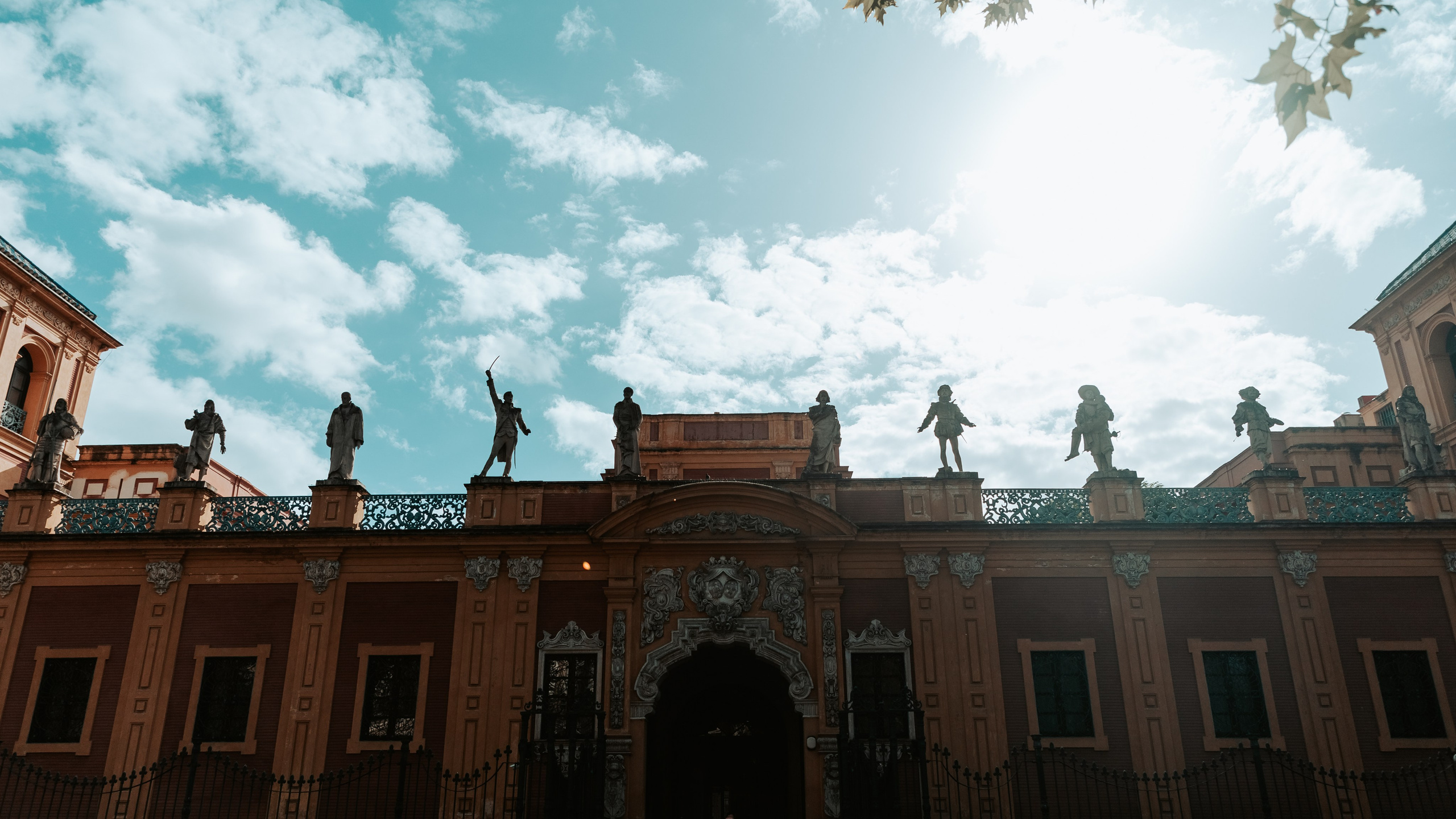 Travel & Street. Mario Jelikic Photography