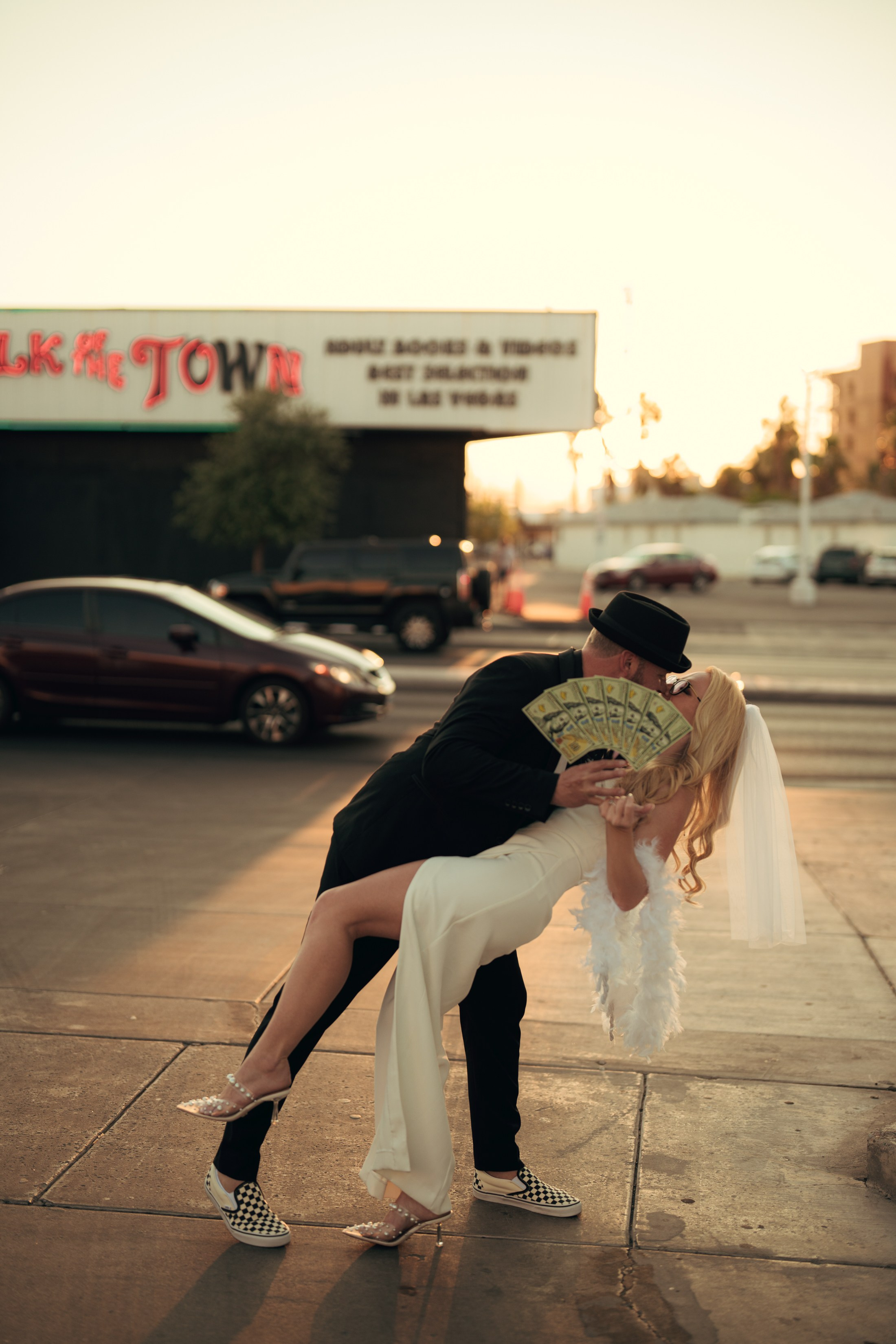 Carlee&Aaron. Wedding & elopement photographer Viktoriya Kravtsov. Las Vegas
