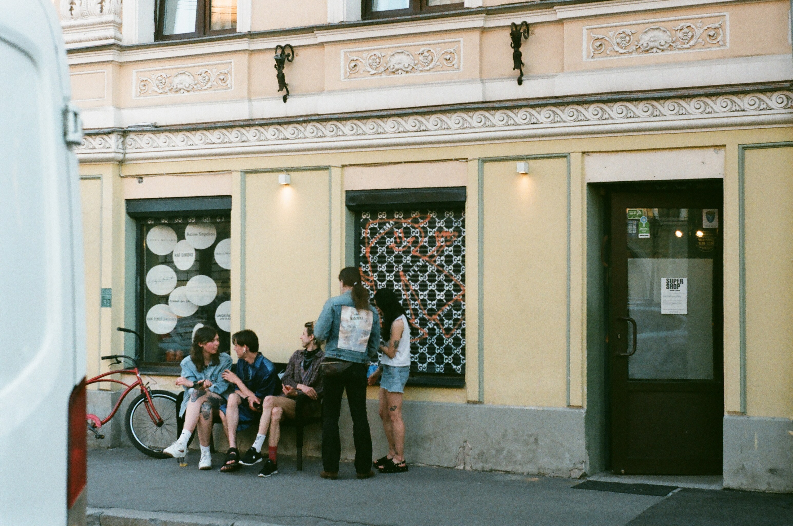 Human beings. Elena Zykova film photographer in London