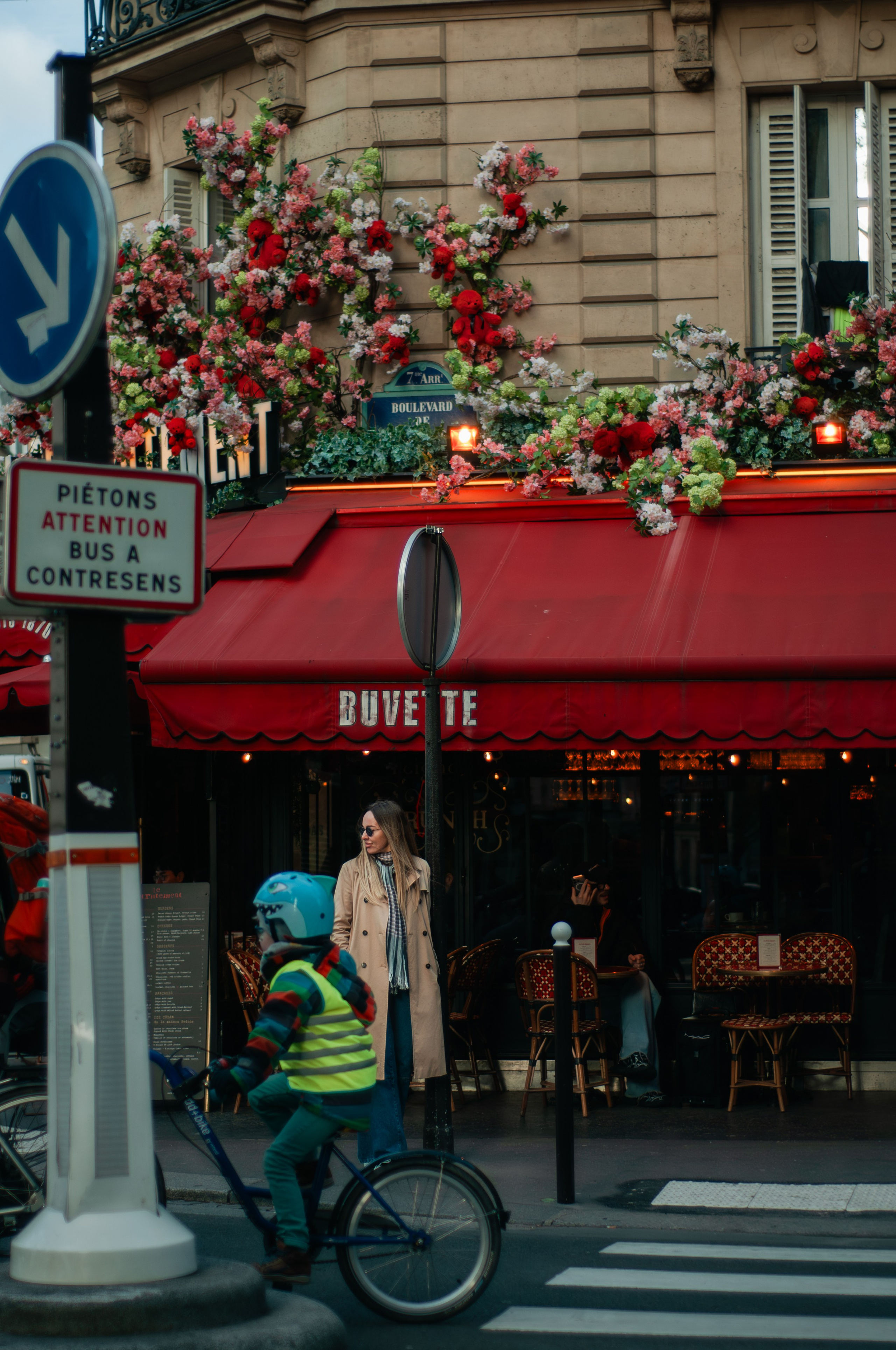 Цветущие сады Эйфелевой башни. Фотограф в Париже Полина Осипова