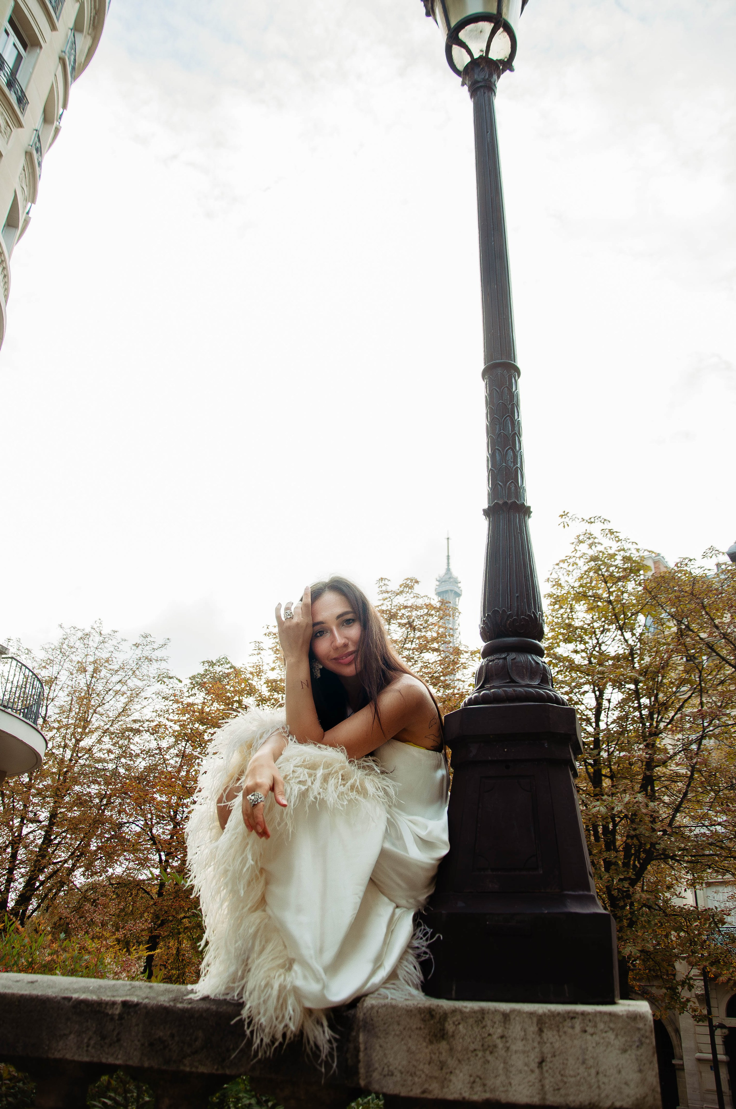 Осенняя фотосессия у Эйфелевой башни. Фотограф в Париже Полина Осипова