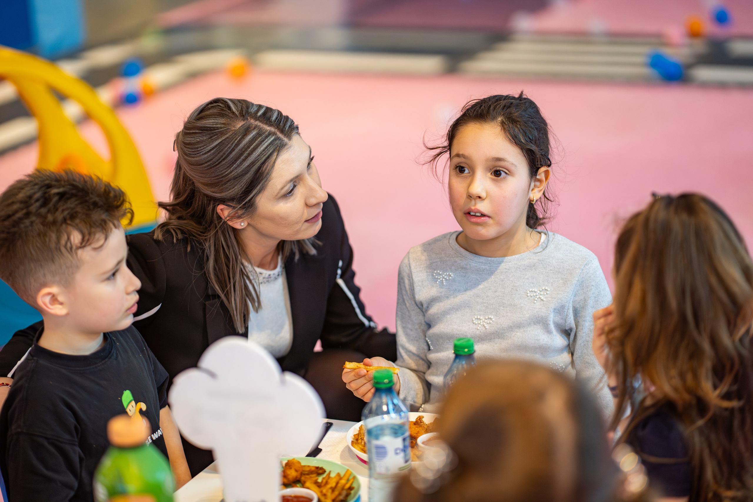 Diana’s Birthday. Adelinne — fotograf profesionist în Constanța pentru familii, bebeluși și evenimente