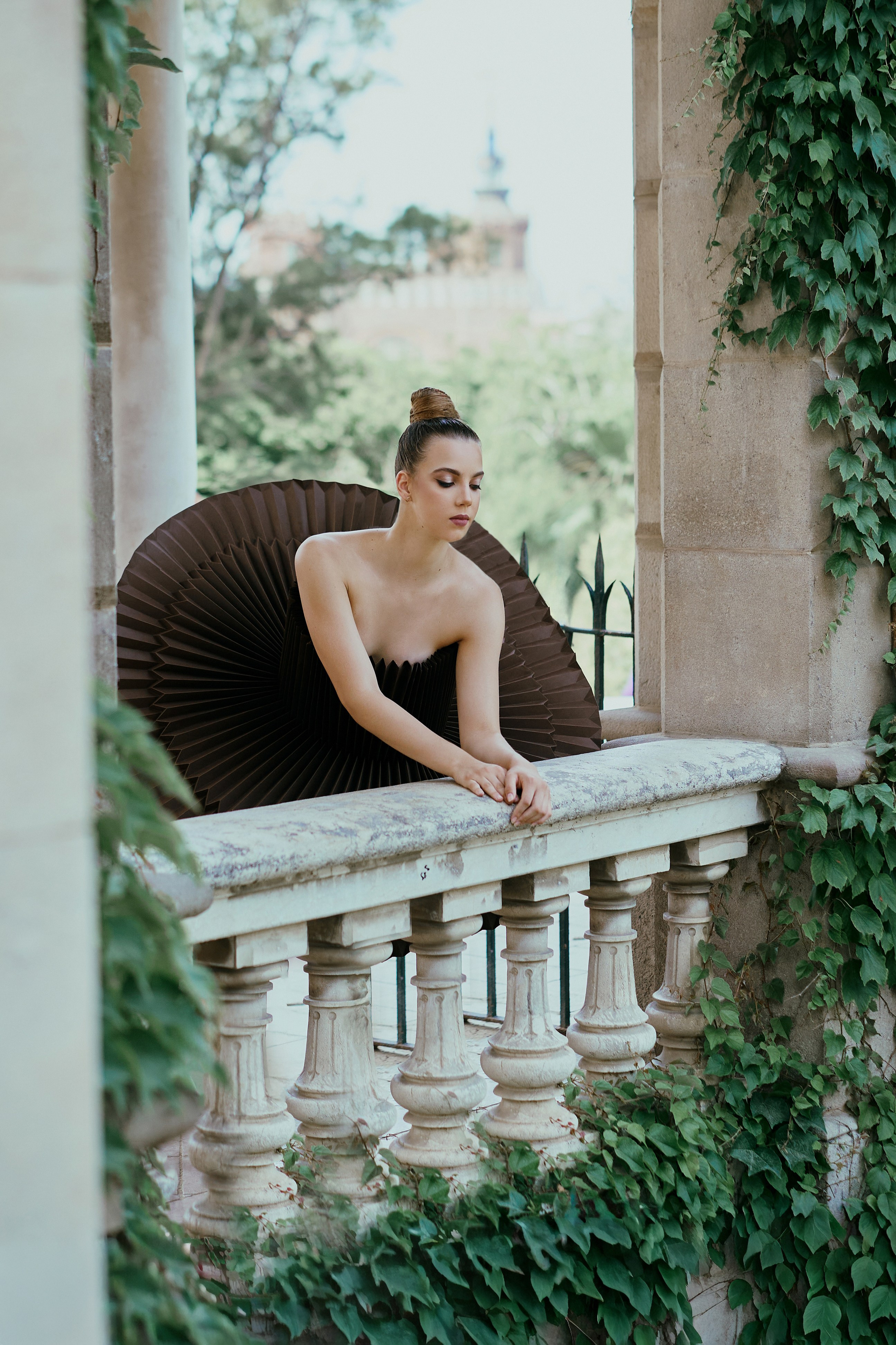 Барселона. Бумажное платье. Фотограф в Барселоне Жанна Захарченко