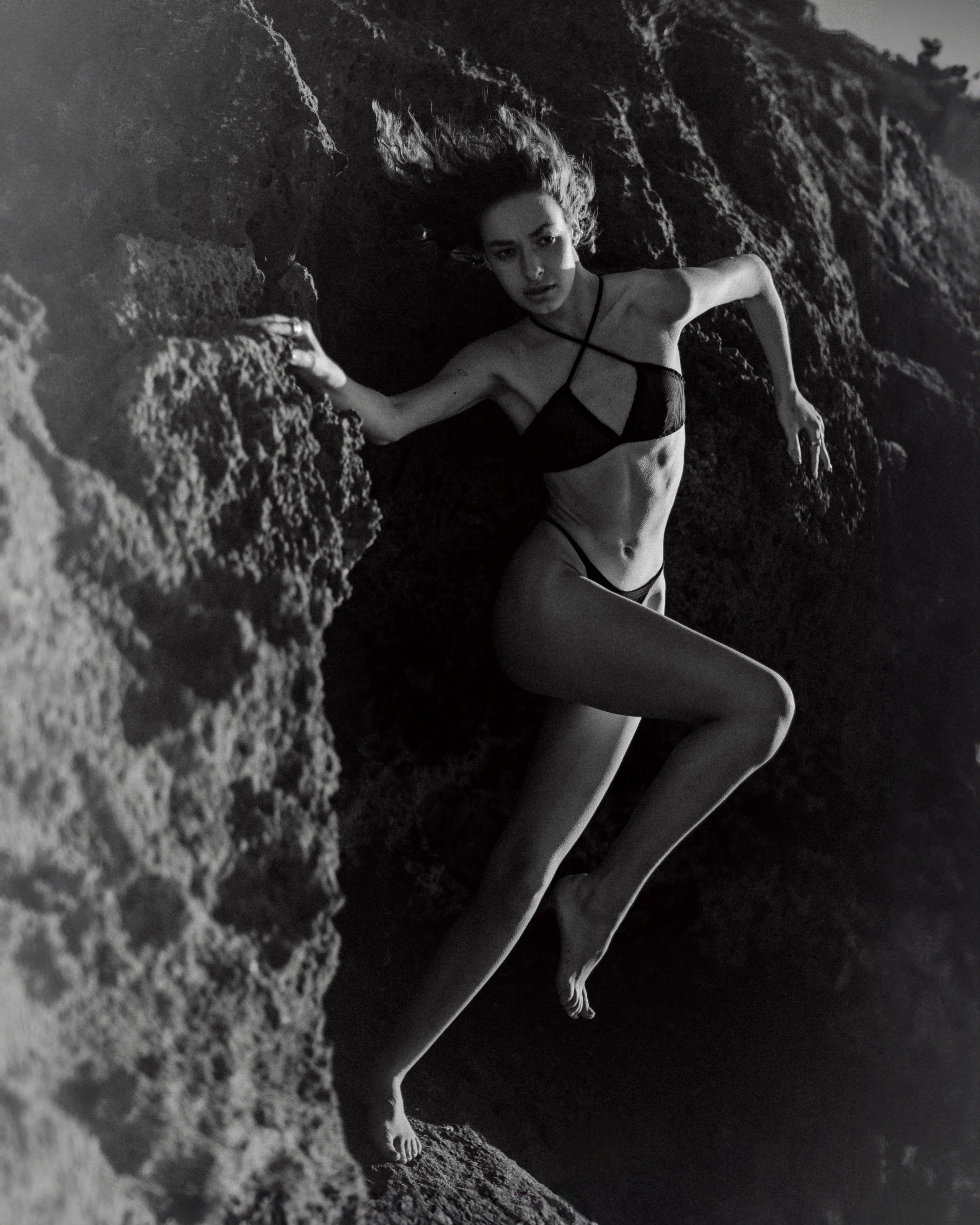 IRA. Photographer Inna Mendelson