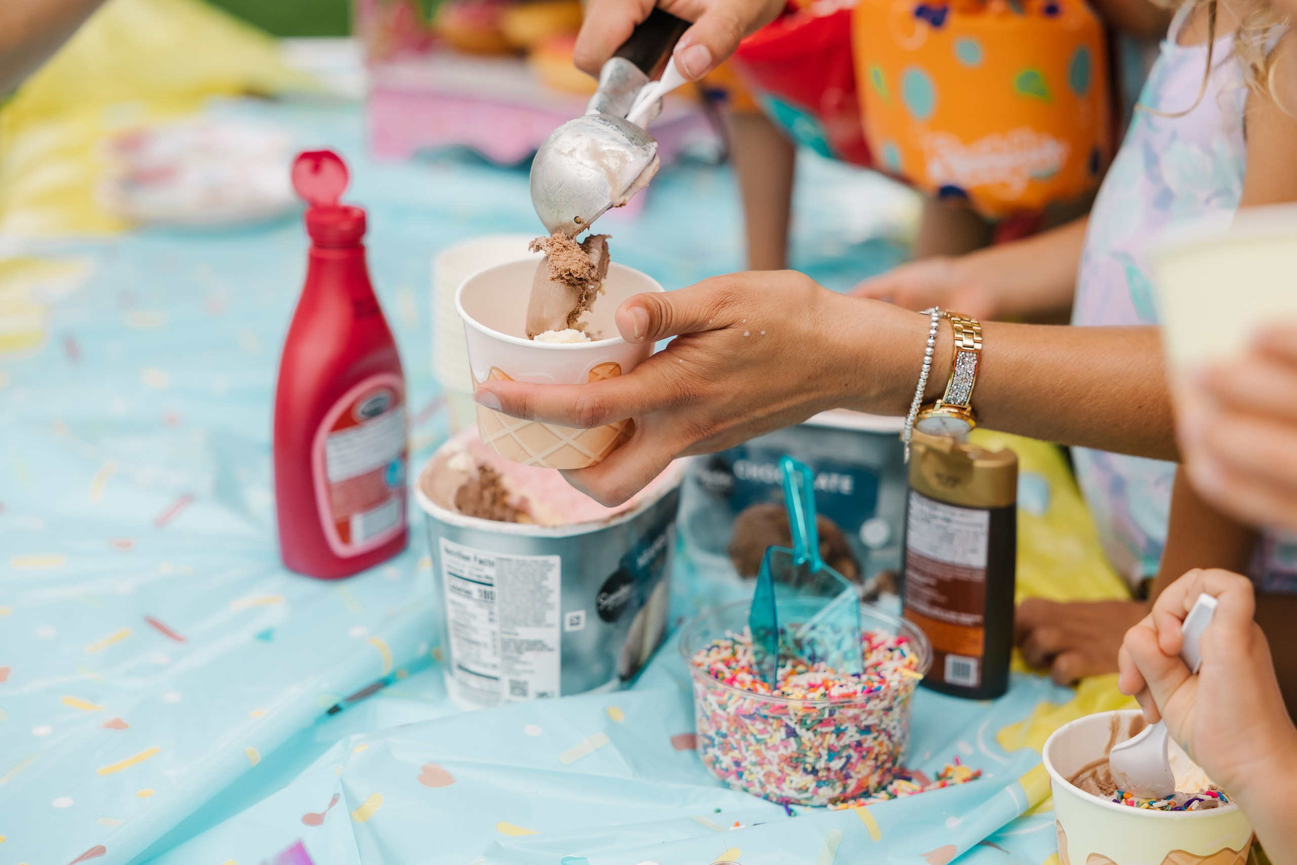 Birthday Party. Wedding family event photographer in Chicago Nick Yushevich