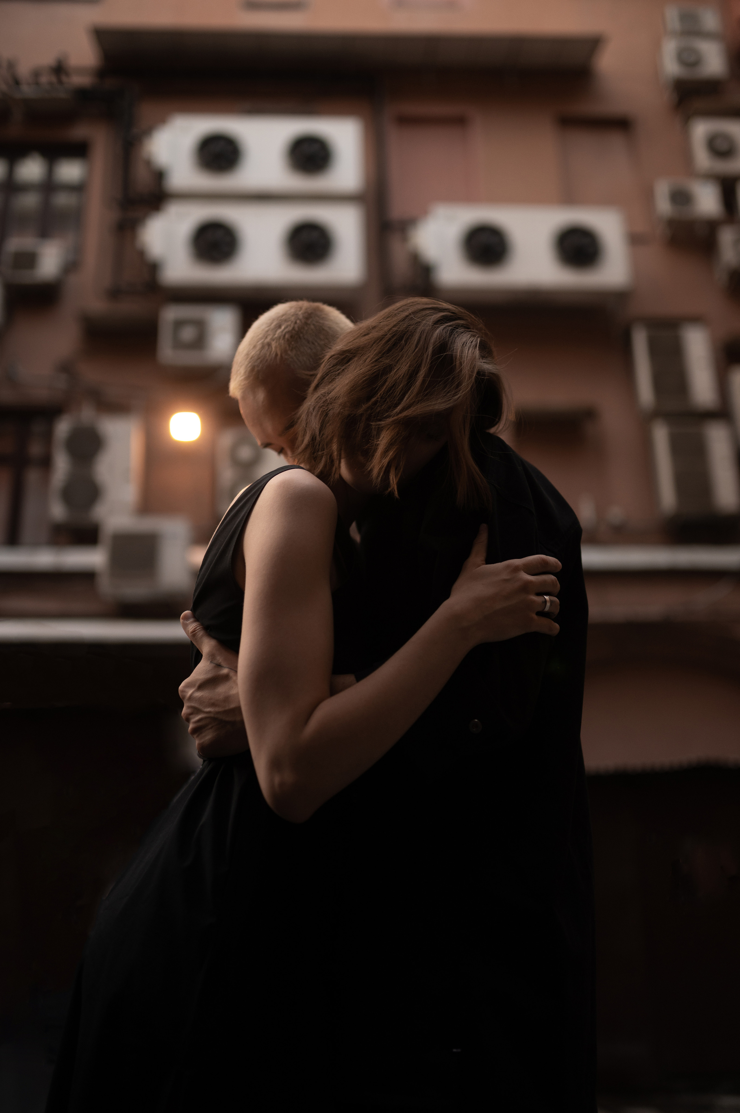 Just between us. Wedding and commercial photographer