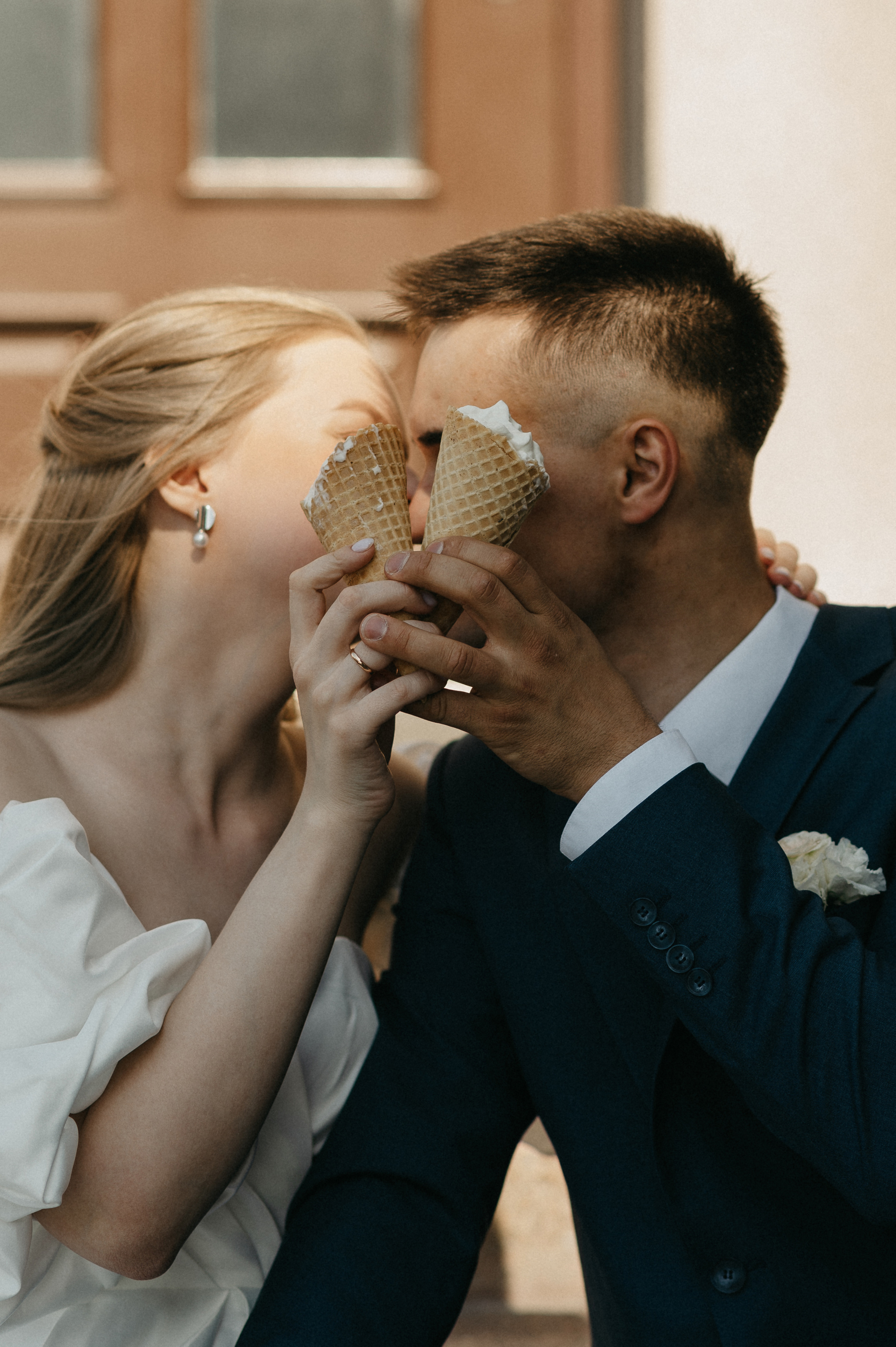 Black and white. Wedding and commercial photographer