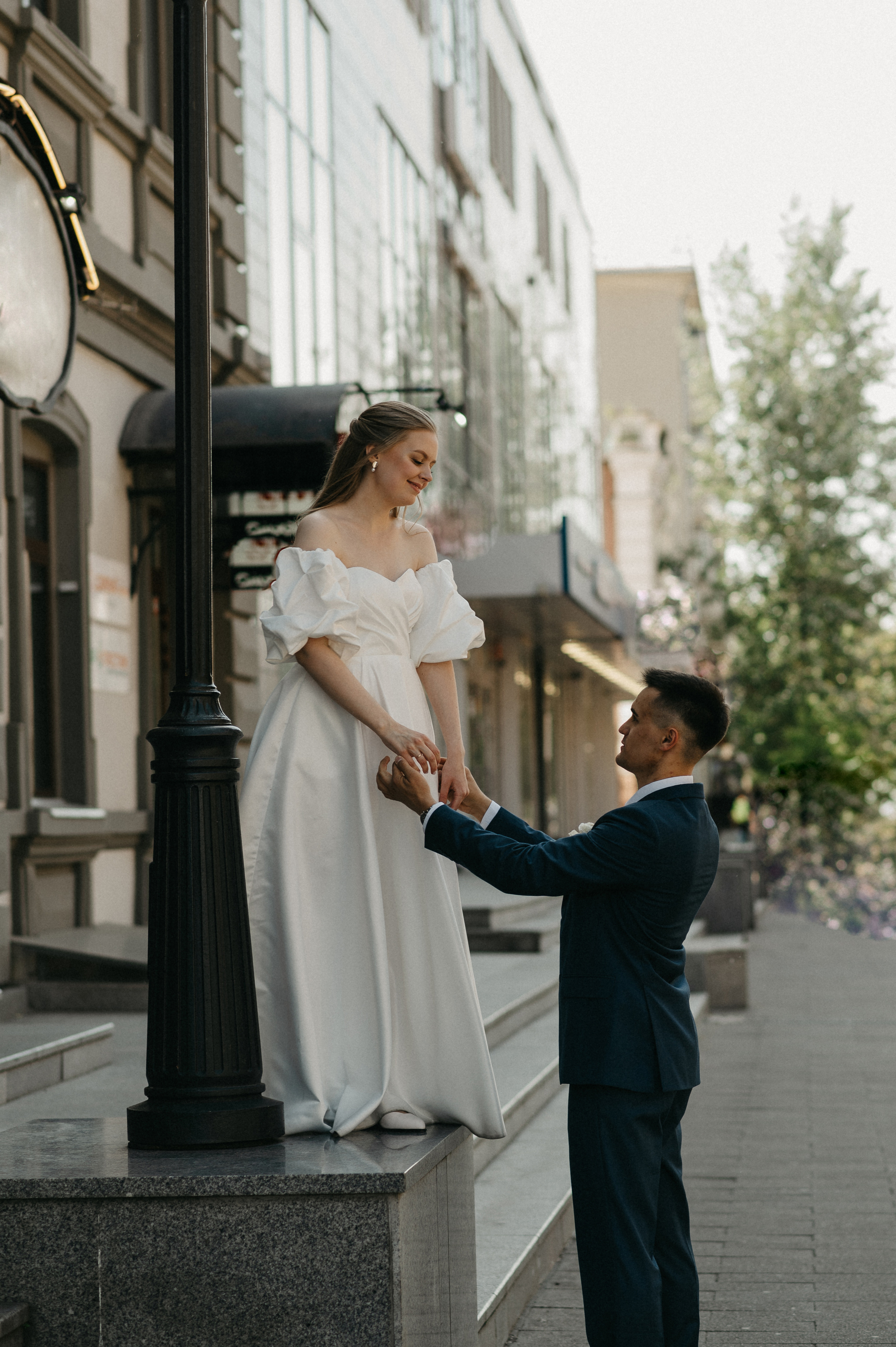 Black and white. Wedding and commercial photographer