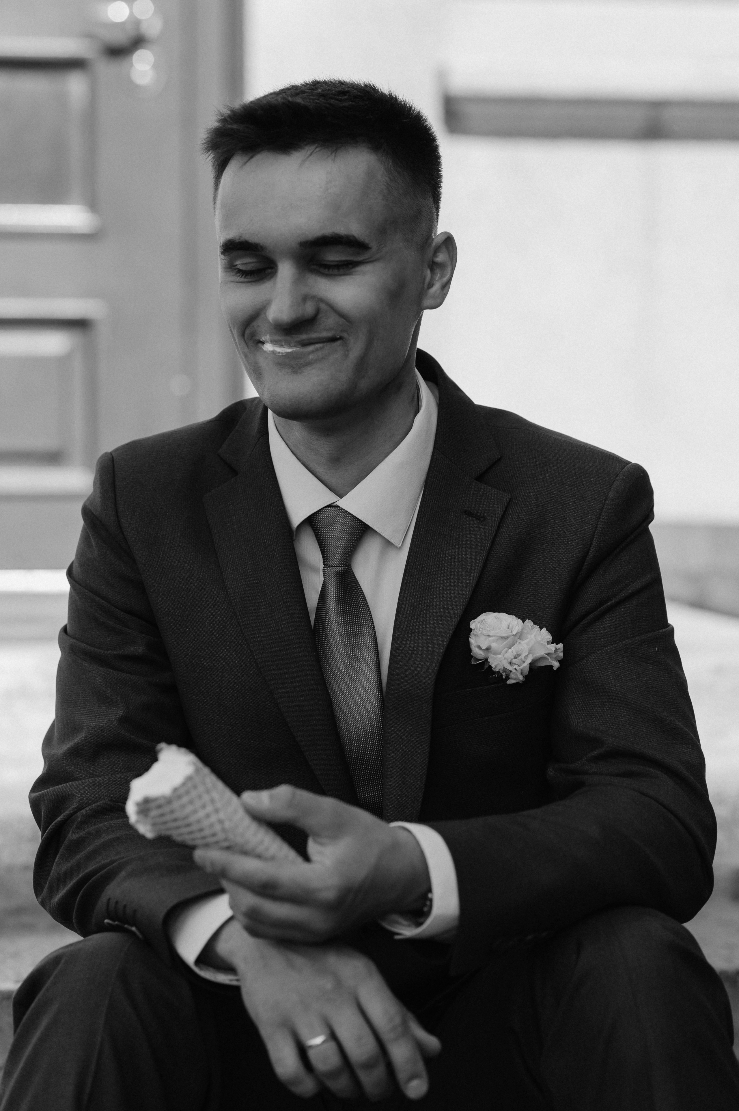 Black and white. Wedding and commercial photographer