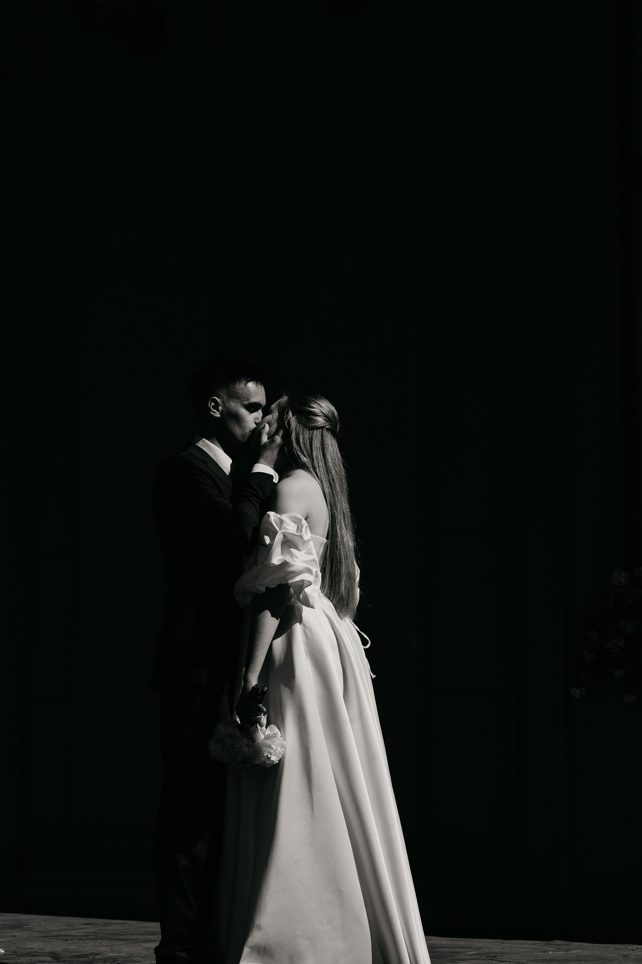 Black and white. Wedding and commercial photographer