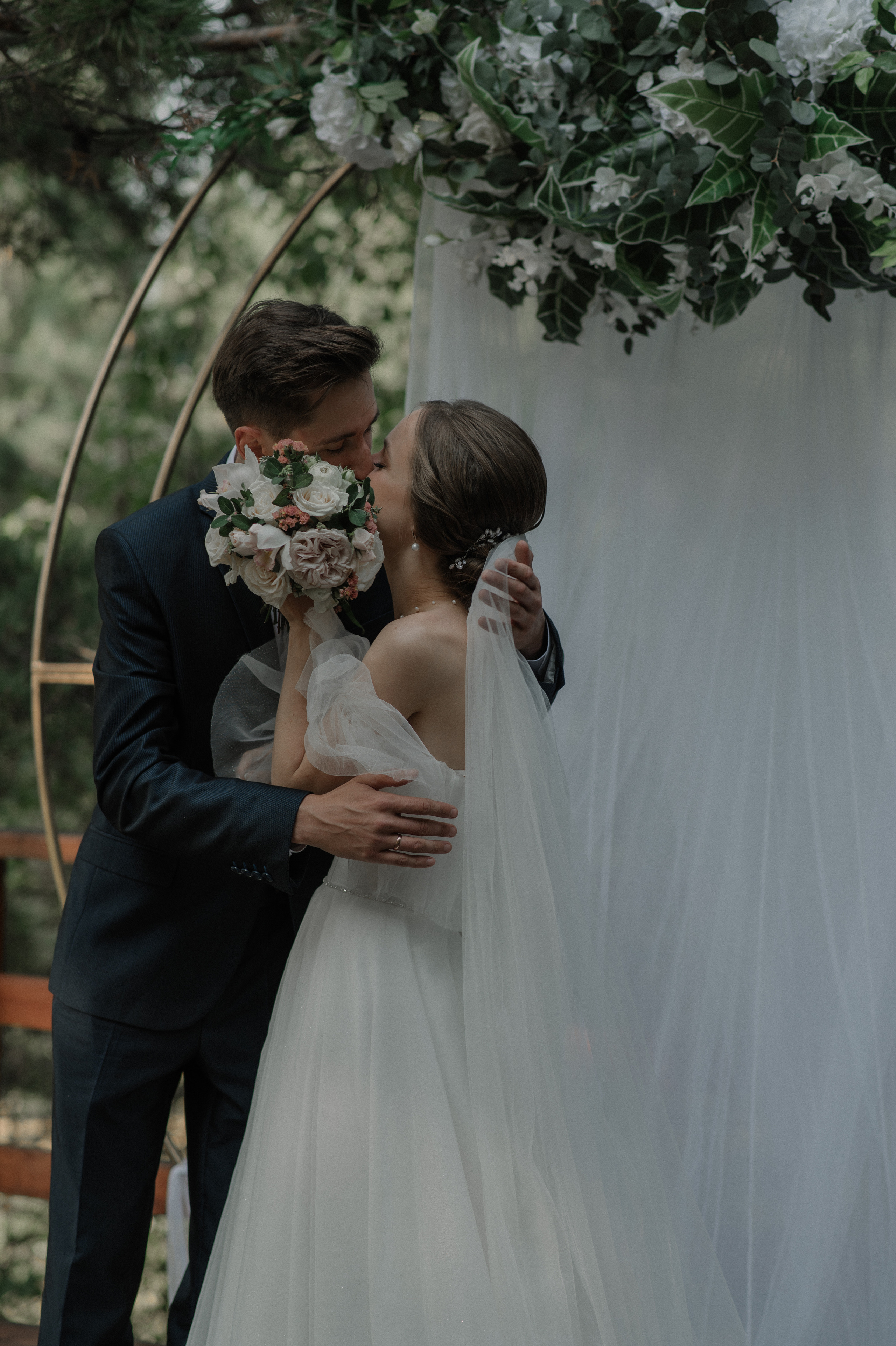 It’s like a sheet. Wedding and commercial photographer