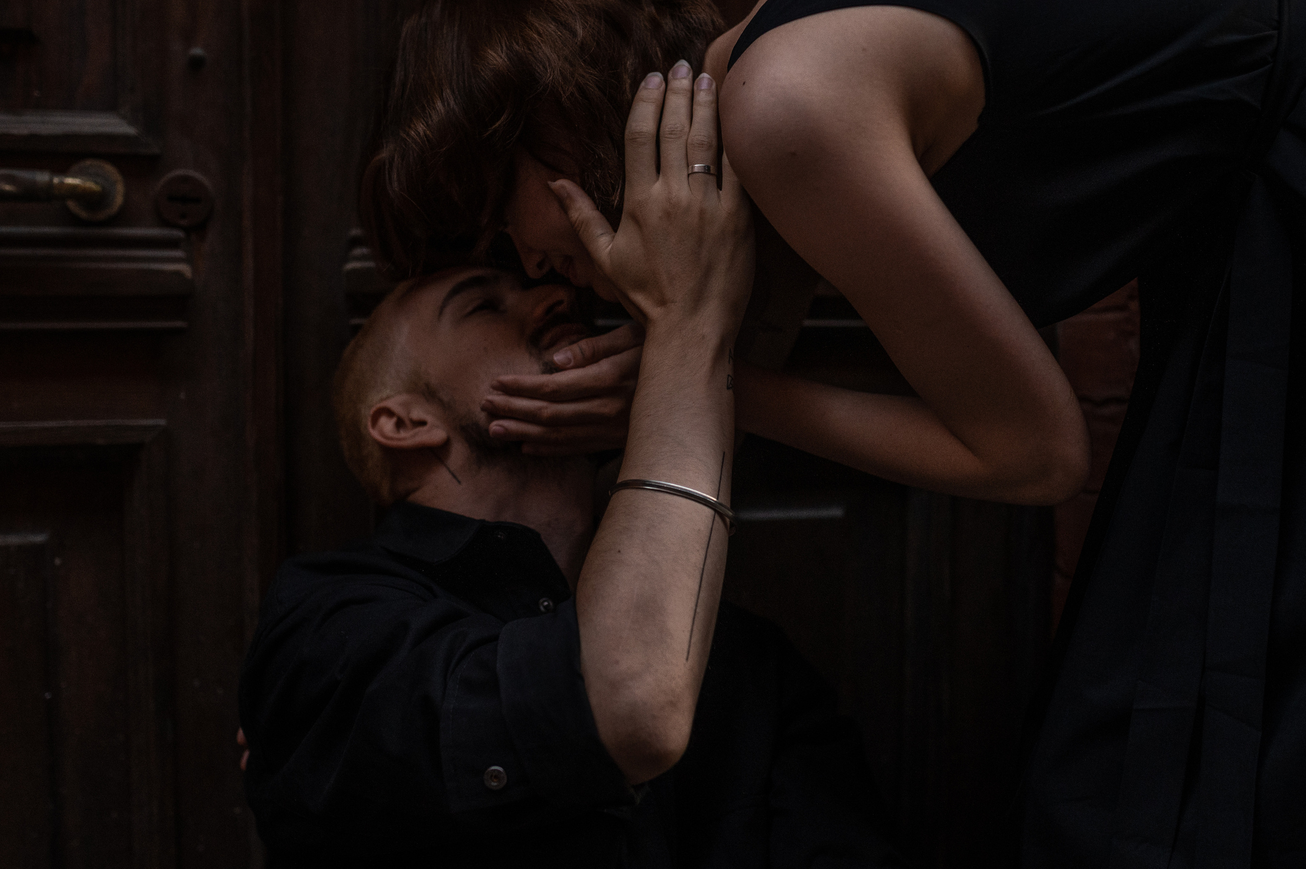 Just between us. Wedding and commercial photographer