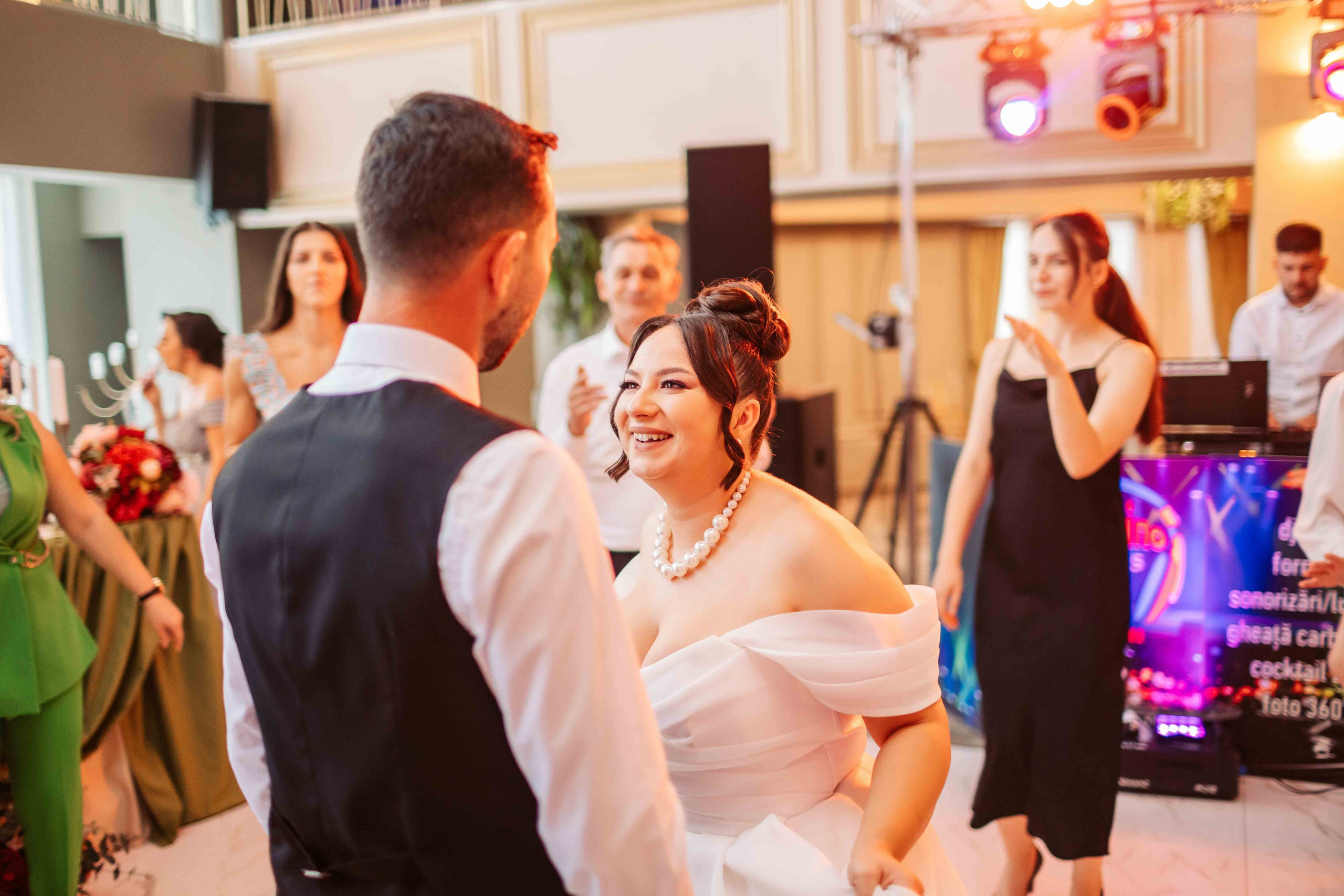 Crenguta & Robert. Contrast Studio