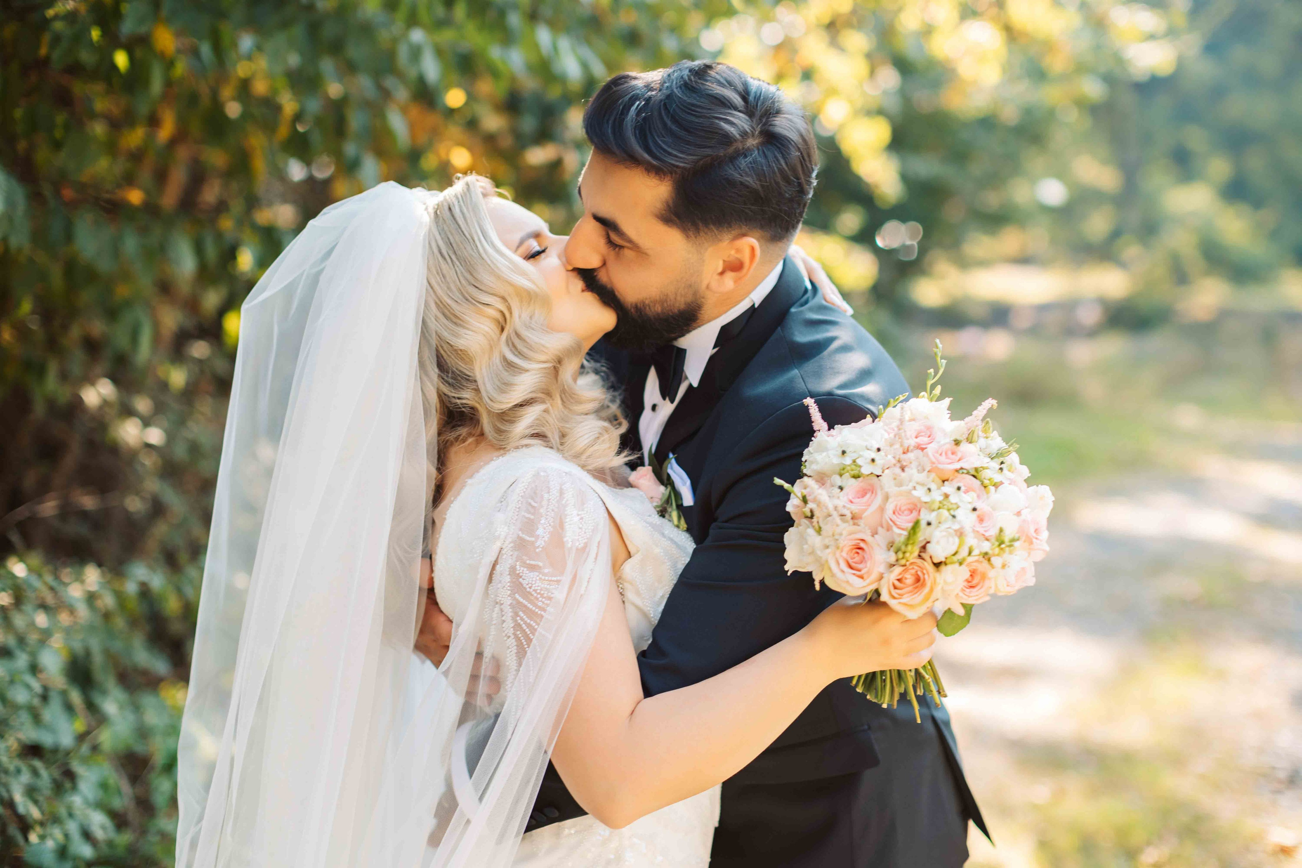 Roxana & Andrei. Contrast Studio