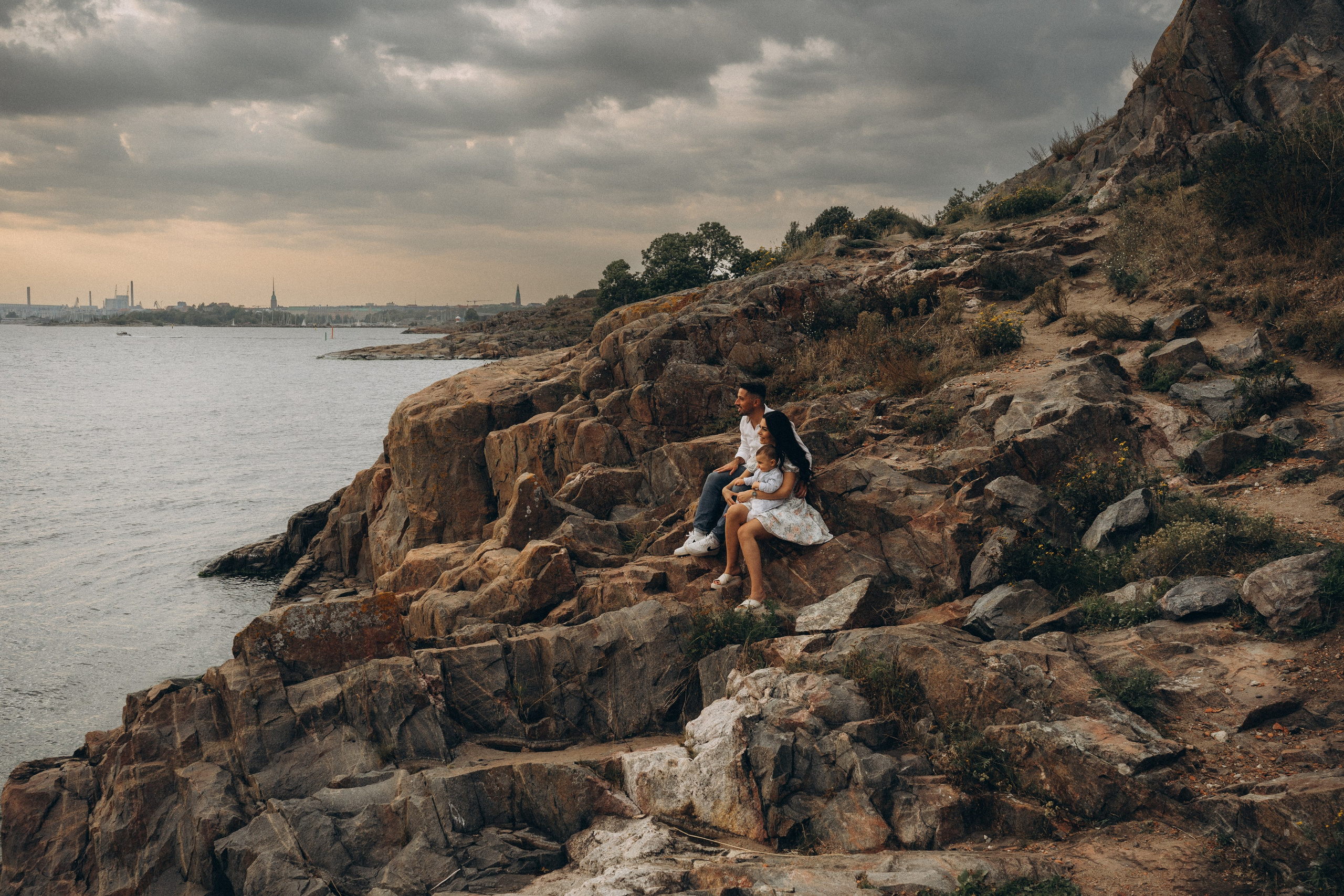 Summer. Wedding and potrait photographer in Helsinki Vickan O