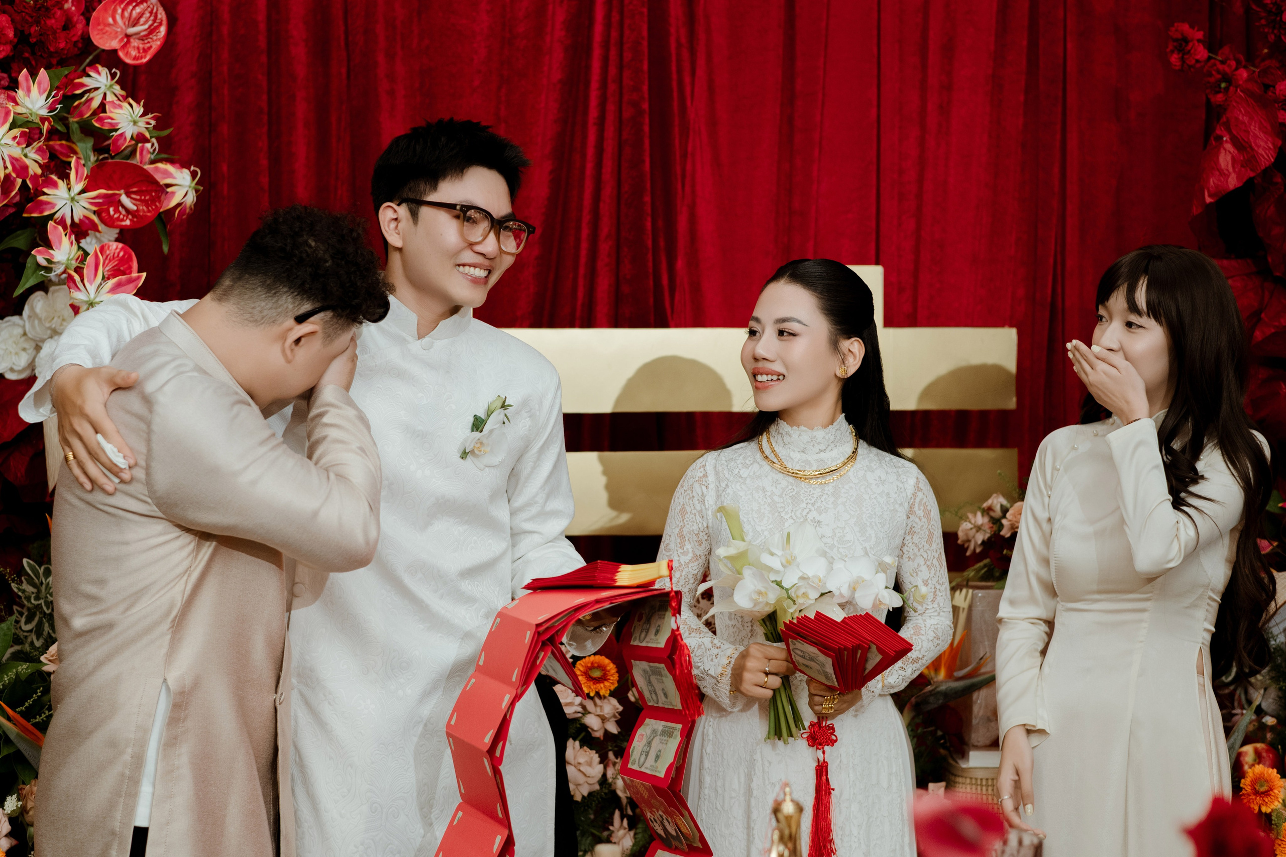 Man + Thu | Photojournalism. BenColor Studio