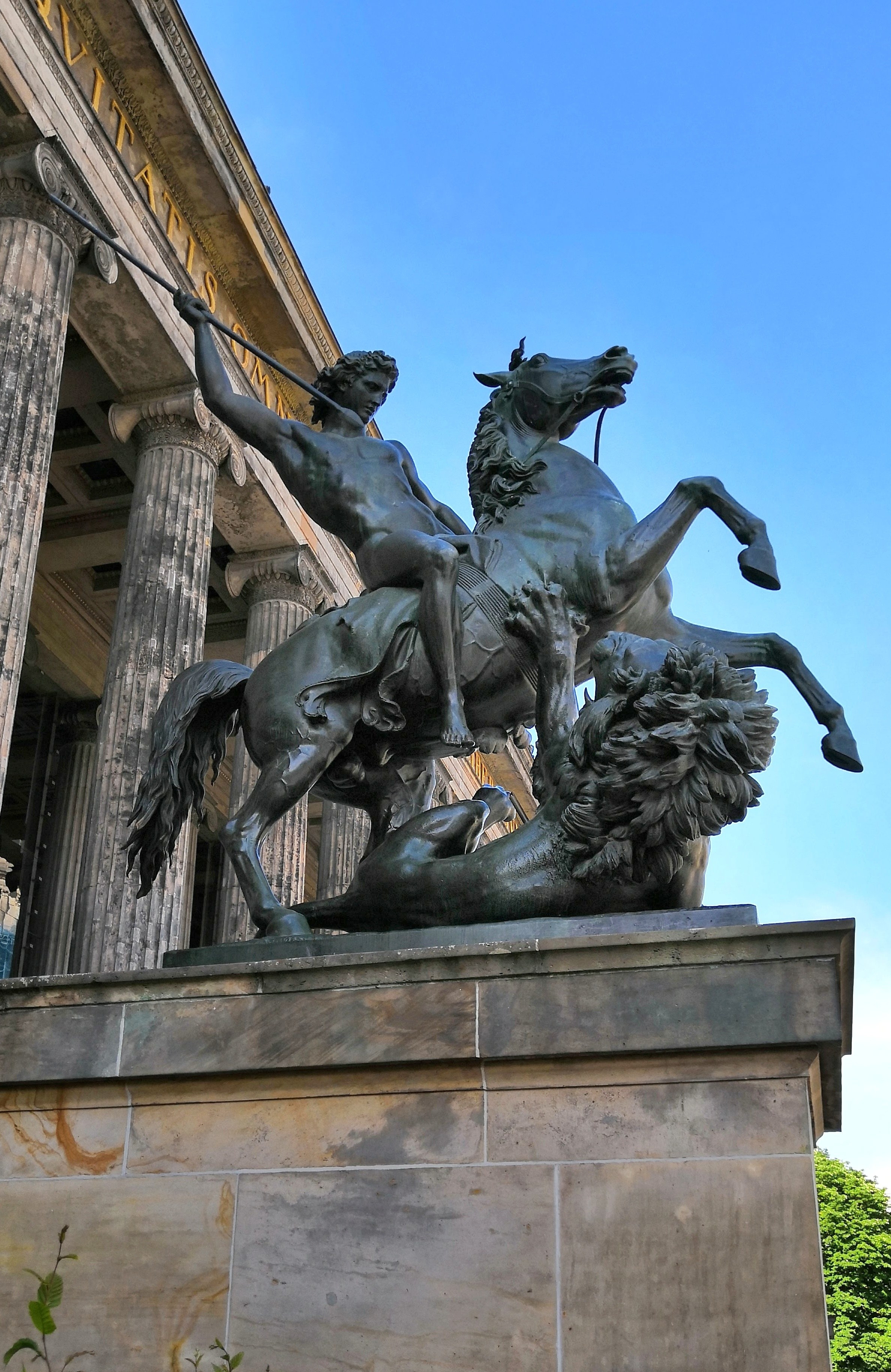 Berlin and photo walk with my angle of view. Victoria Fedoseenko. Photographer from Serbia